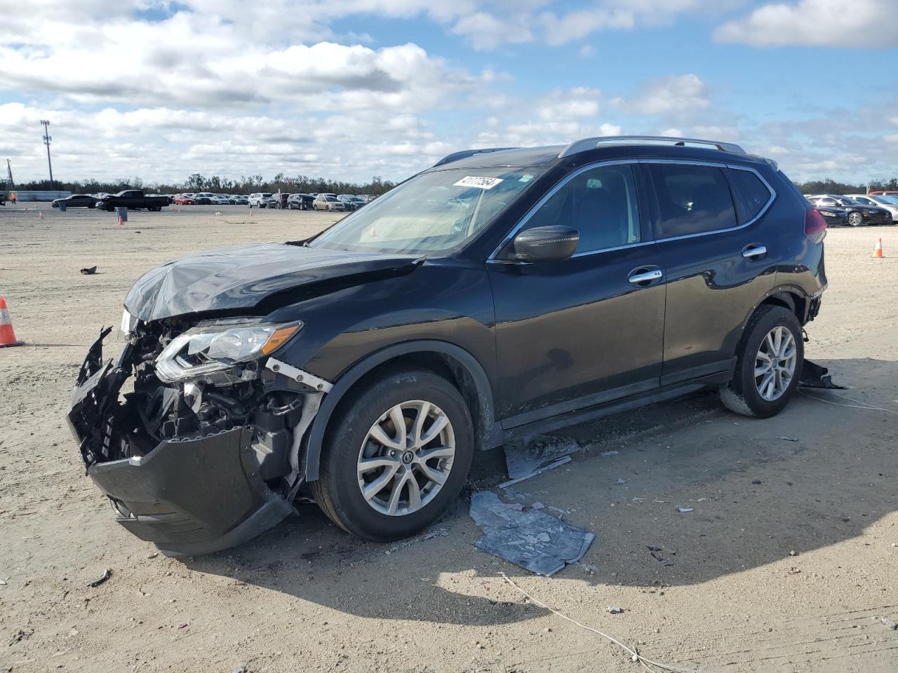 NISSAN ROGUE 2018 5n1at2mt5jc800980