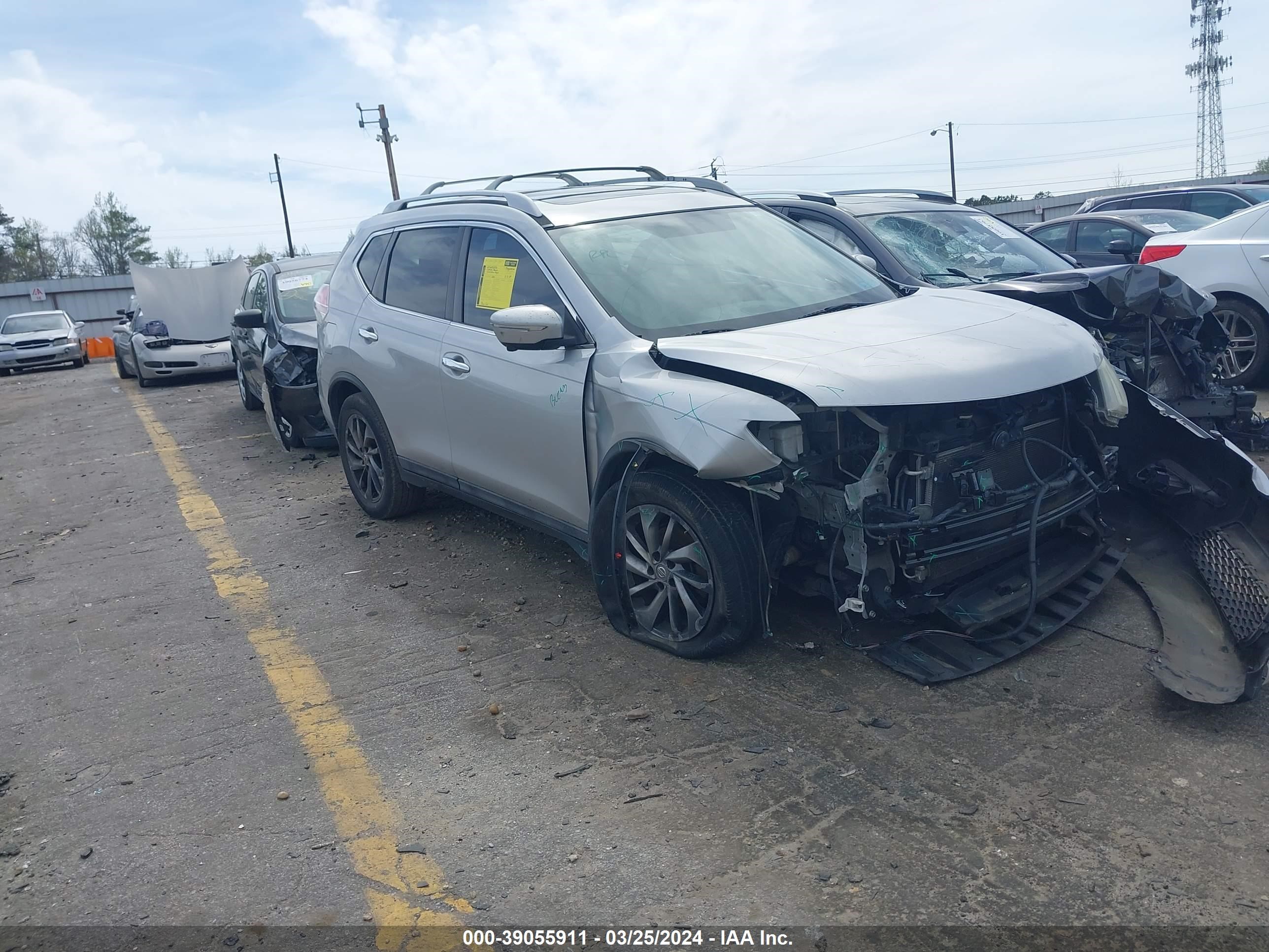 NISSAN ROGUE 2015 5n1at2mt6fc802096