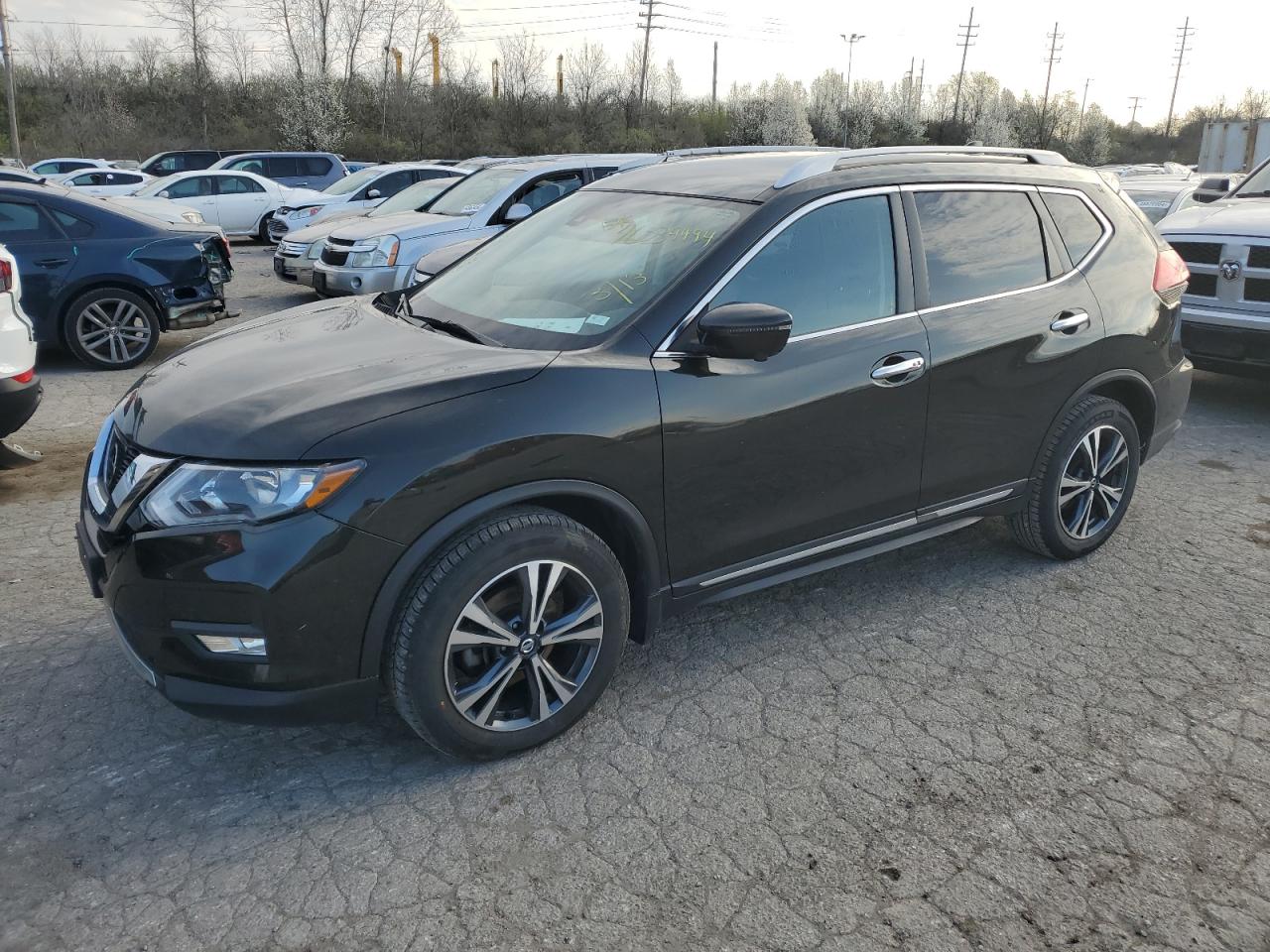 NISSAN ROGUE 2017 5n1at2mt6hc843329