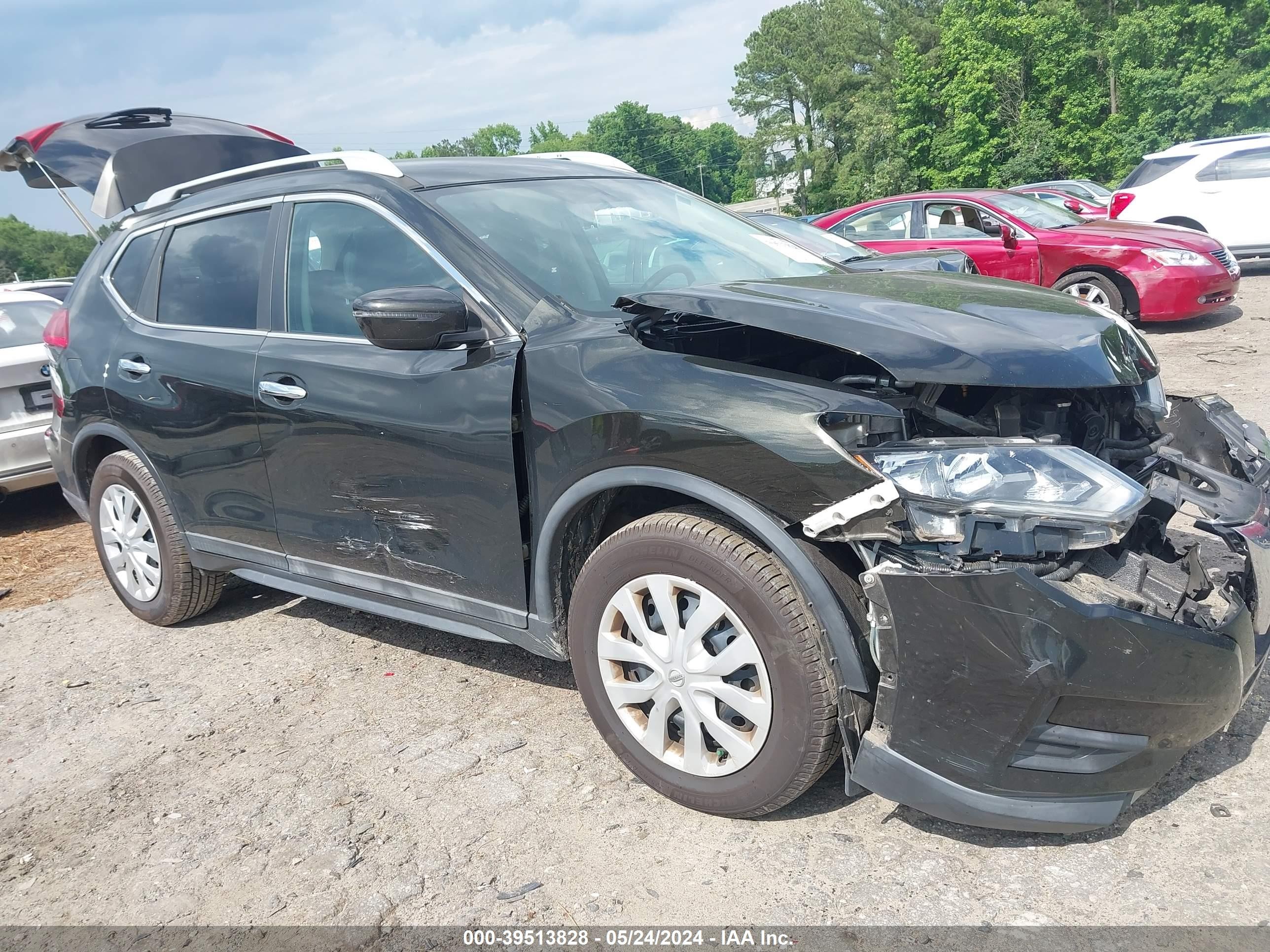 NISSAN ROGUE 2017 5n1at2mt7hc821050