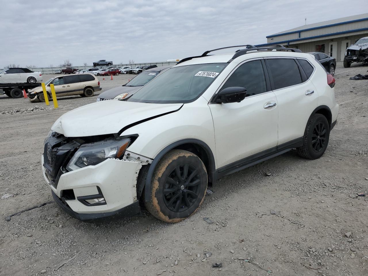 NISSAN ROGUE 2018 5n1at2mt7jc723092