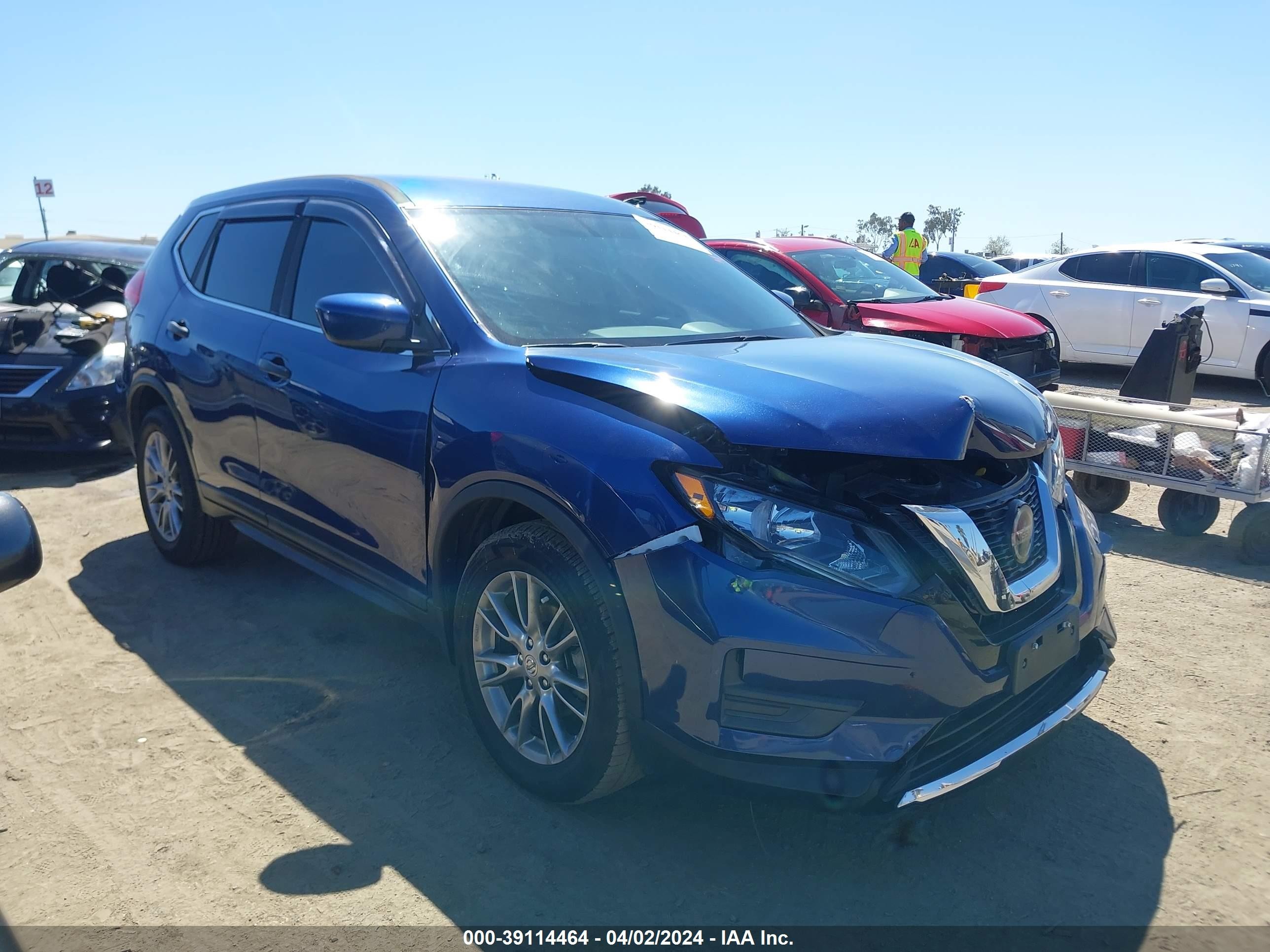 NISSAN ROGUE 2018 5n1at2mt7jc771286