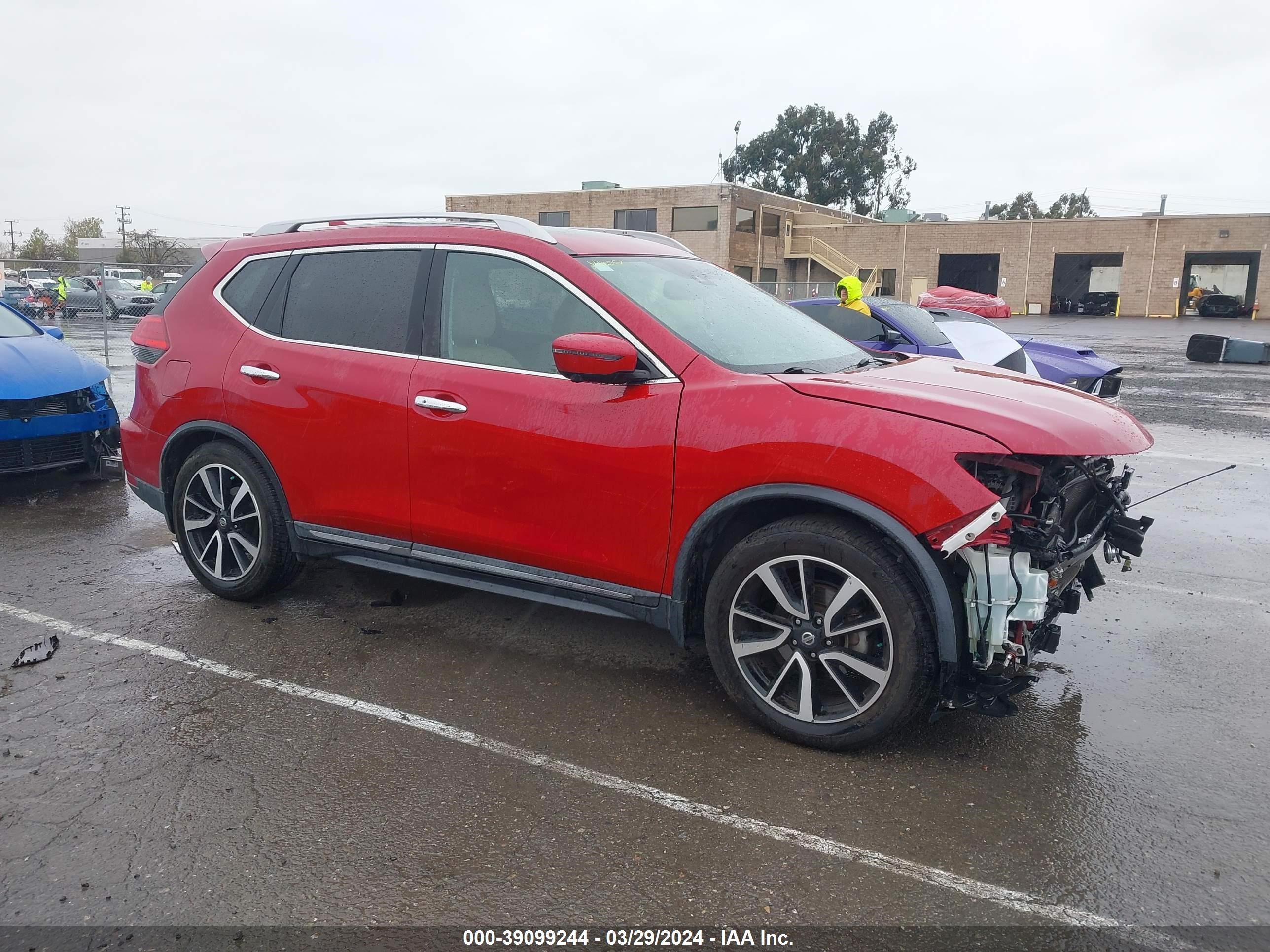 NISSAN ROGUE 2017 5n1at2mt8hc752322