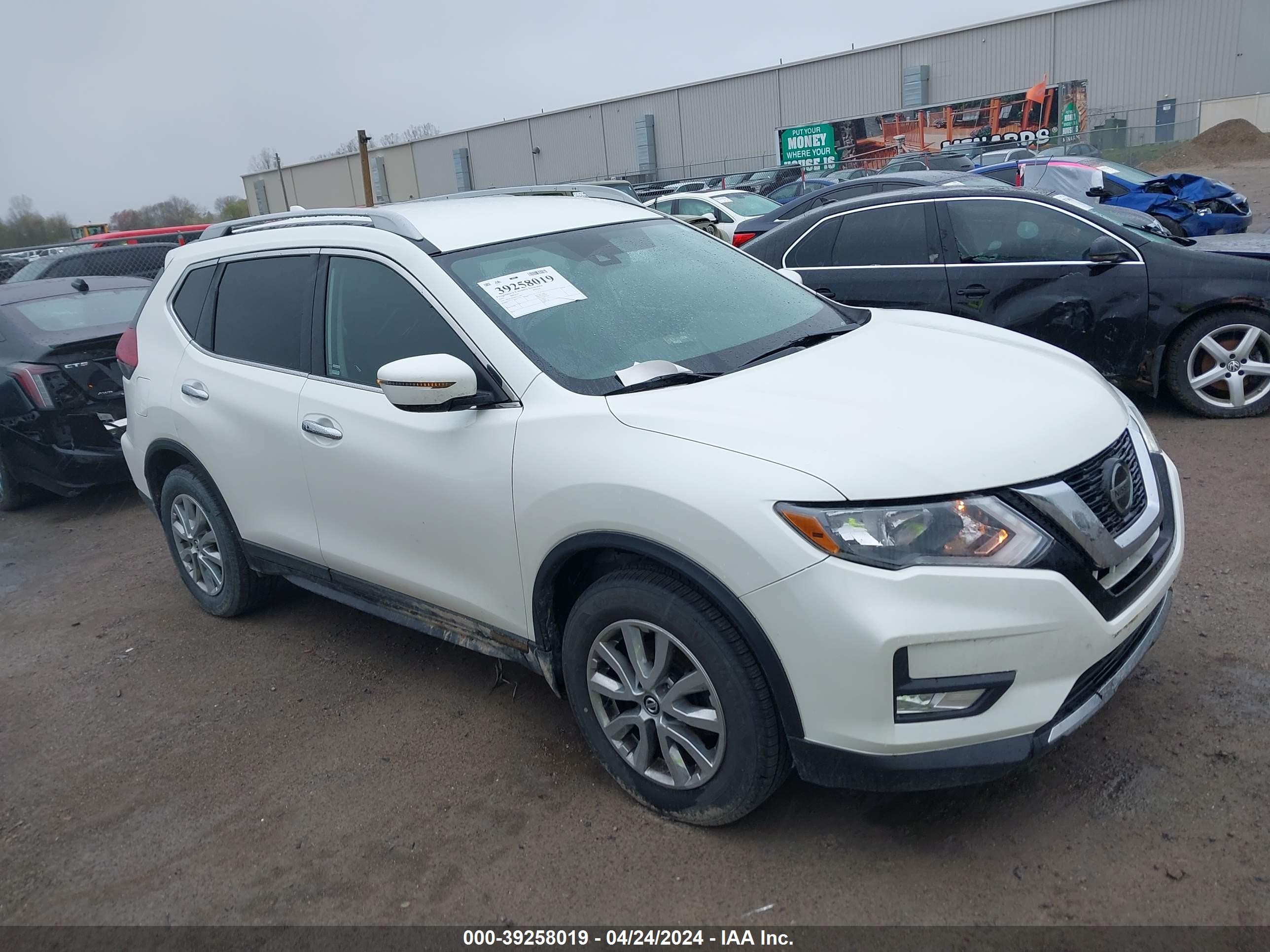 NISSAN ROGUE 2019 5n1at2mt8kc712393