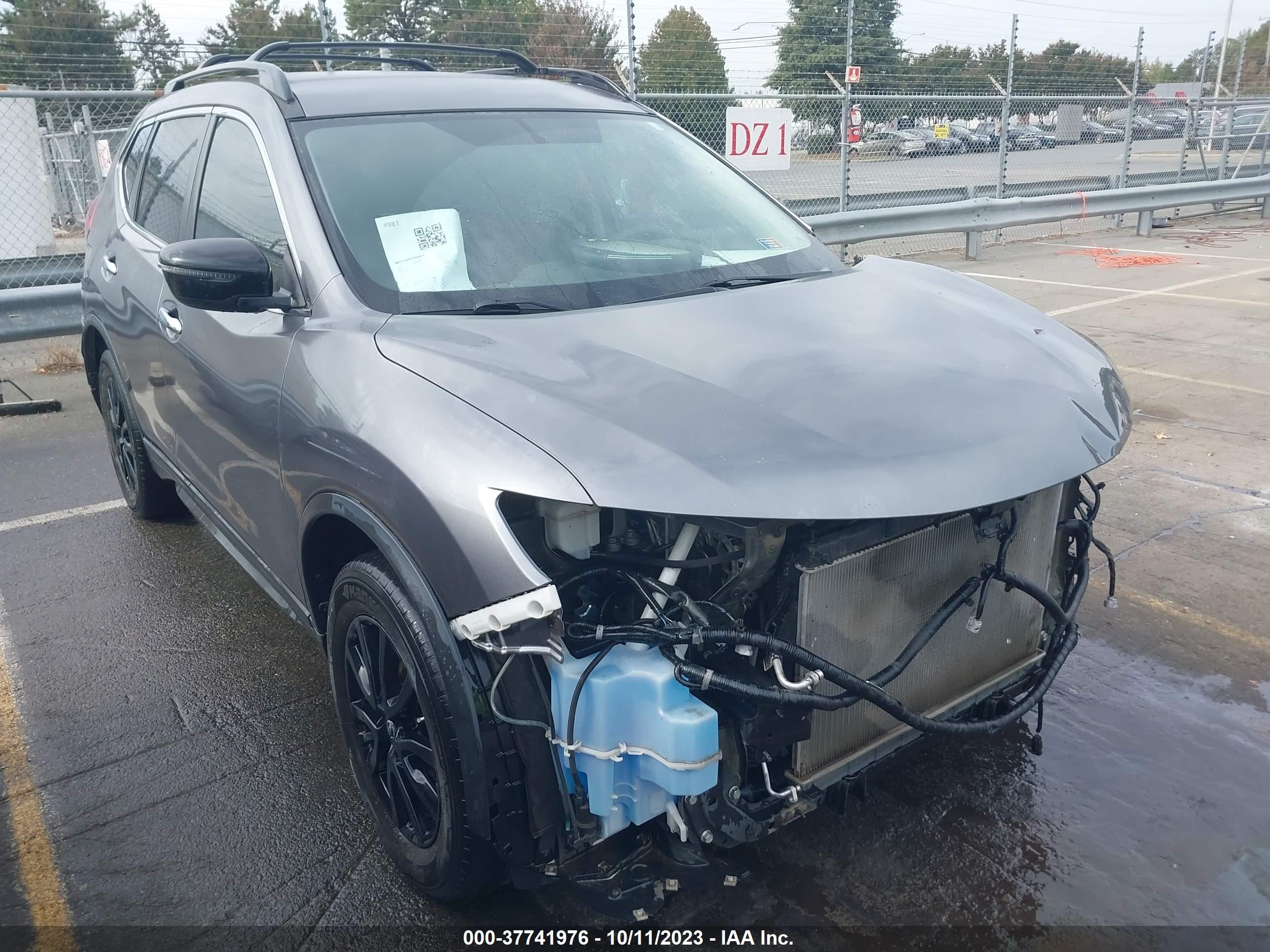 NISSAN ROGUE 2017 5n1at2mt9hc883002