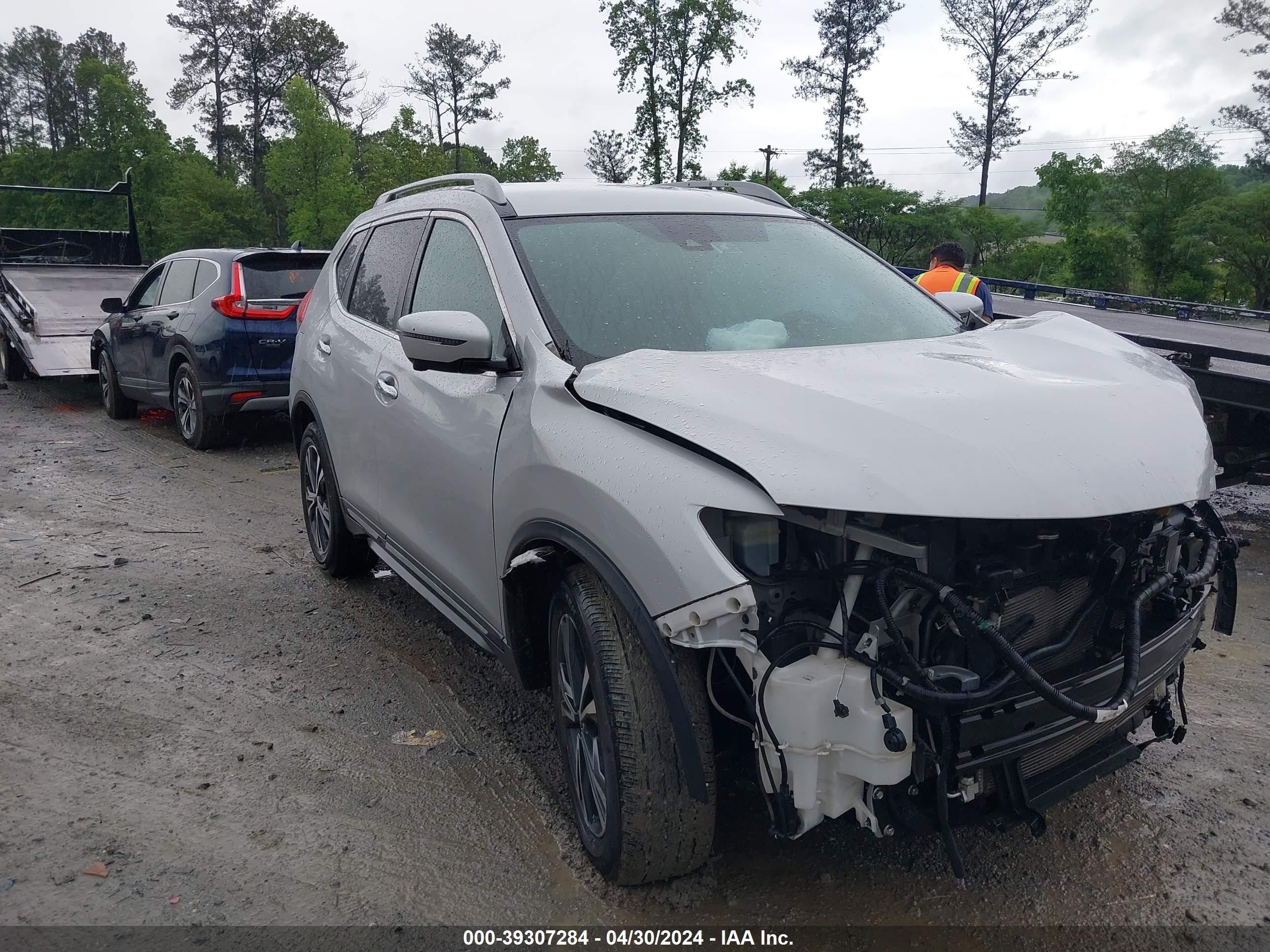 NISSAN ROGUE 2018 5n1at2mt9jc780281