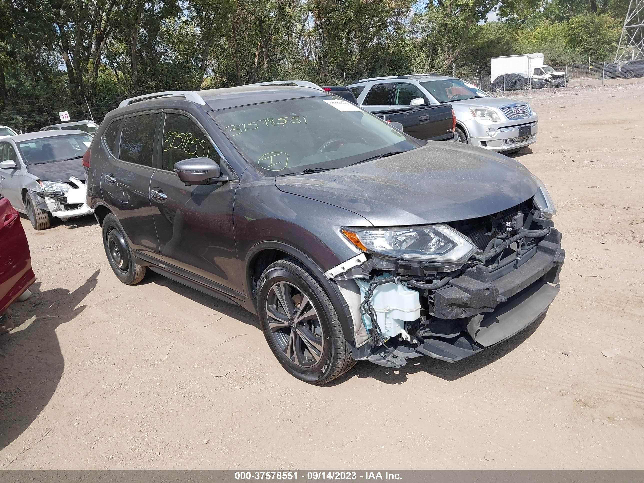 NISSAN ROGUE 2018 5n1at2mt9jc793063