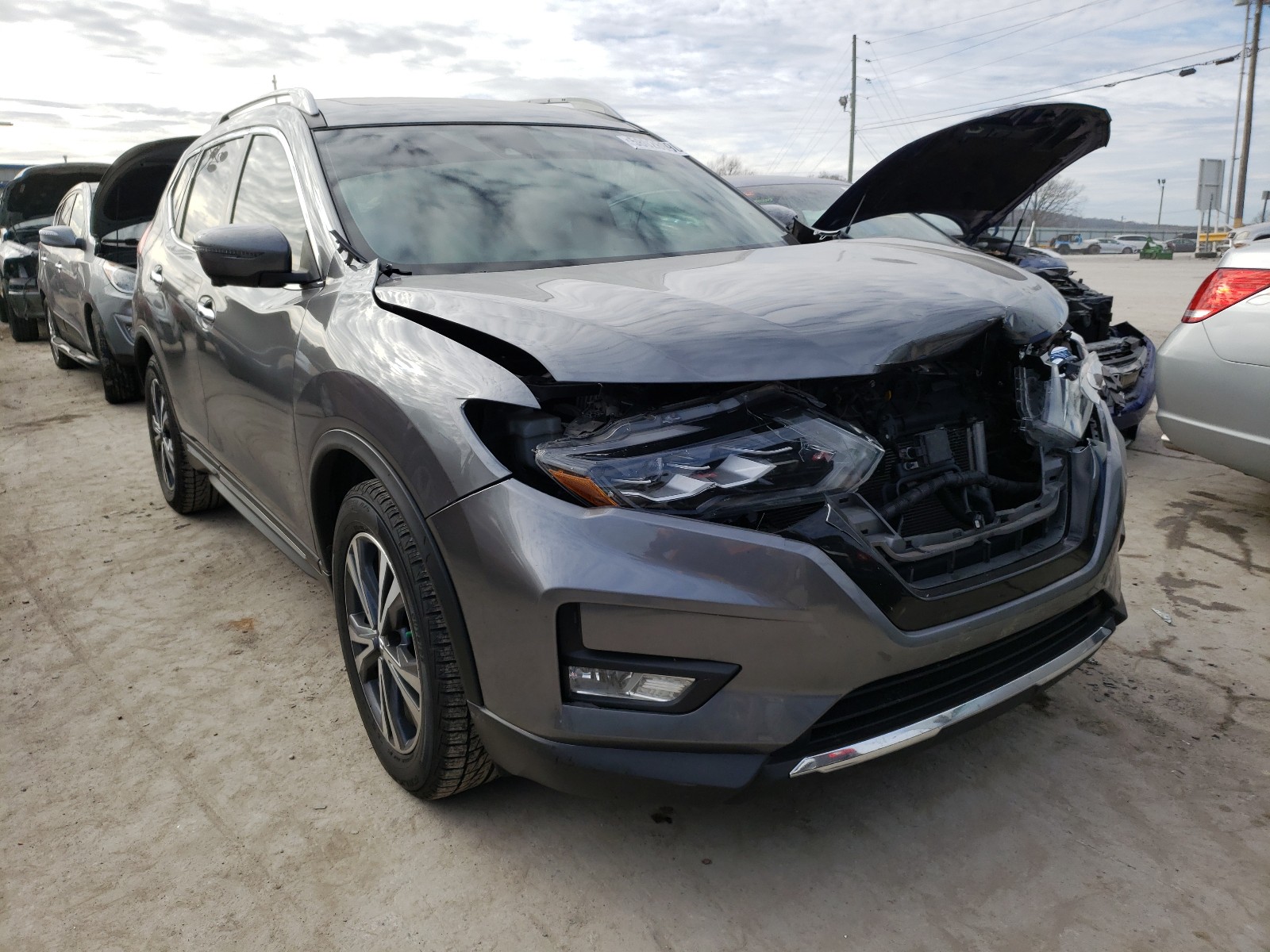 NISSAN ROGUE S 2017 5n1at2mtxhc867391