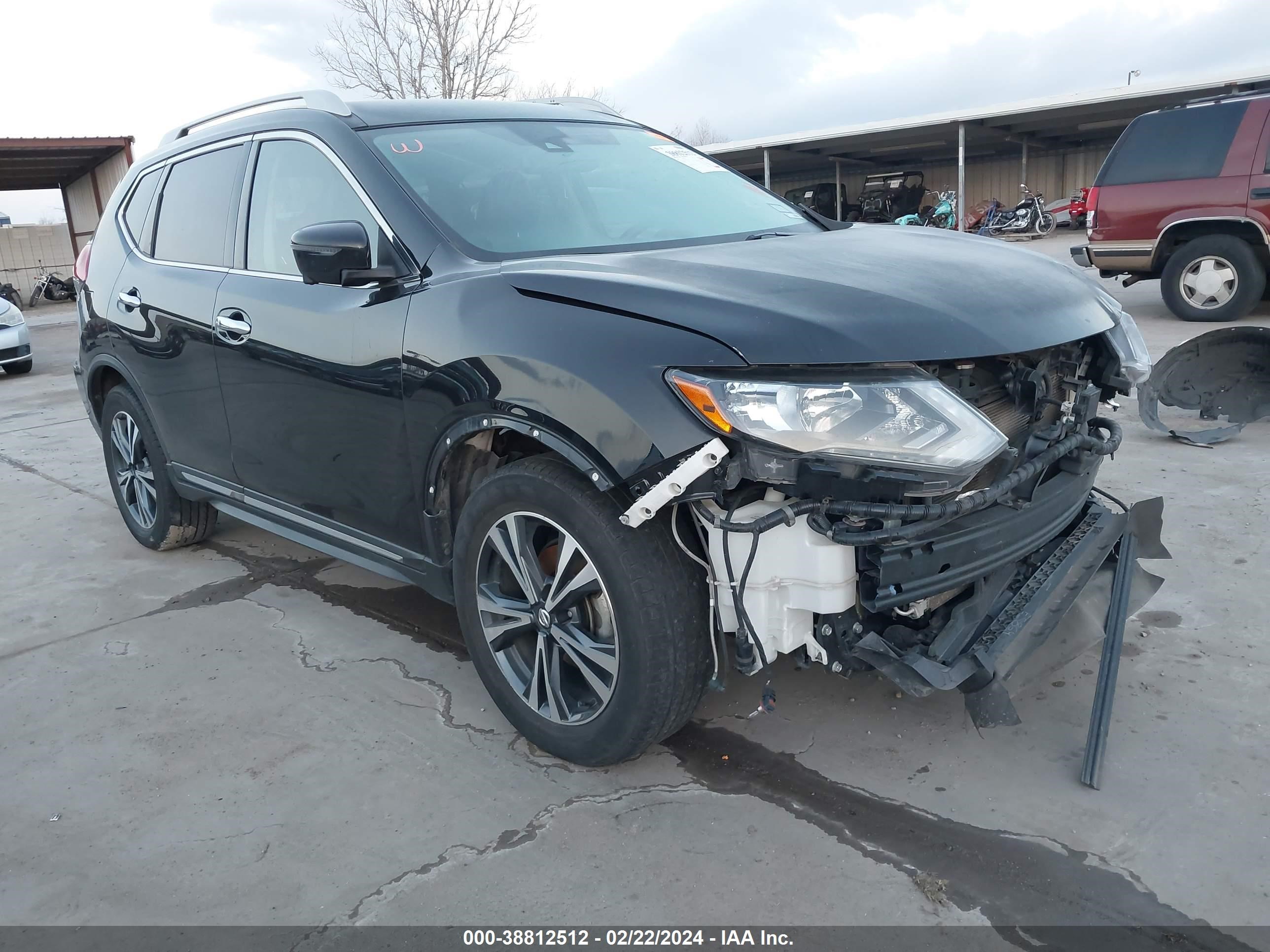 NISSAN ROGUE 2018 5n1at2mtxjc736676