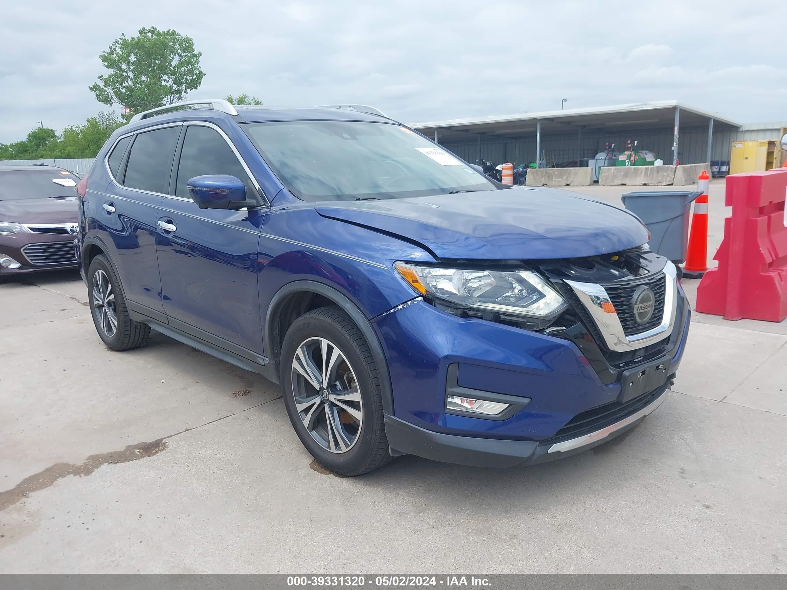 NISSAN ROGUE 2019 5n1at2mtxkc717952