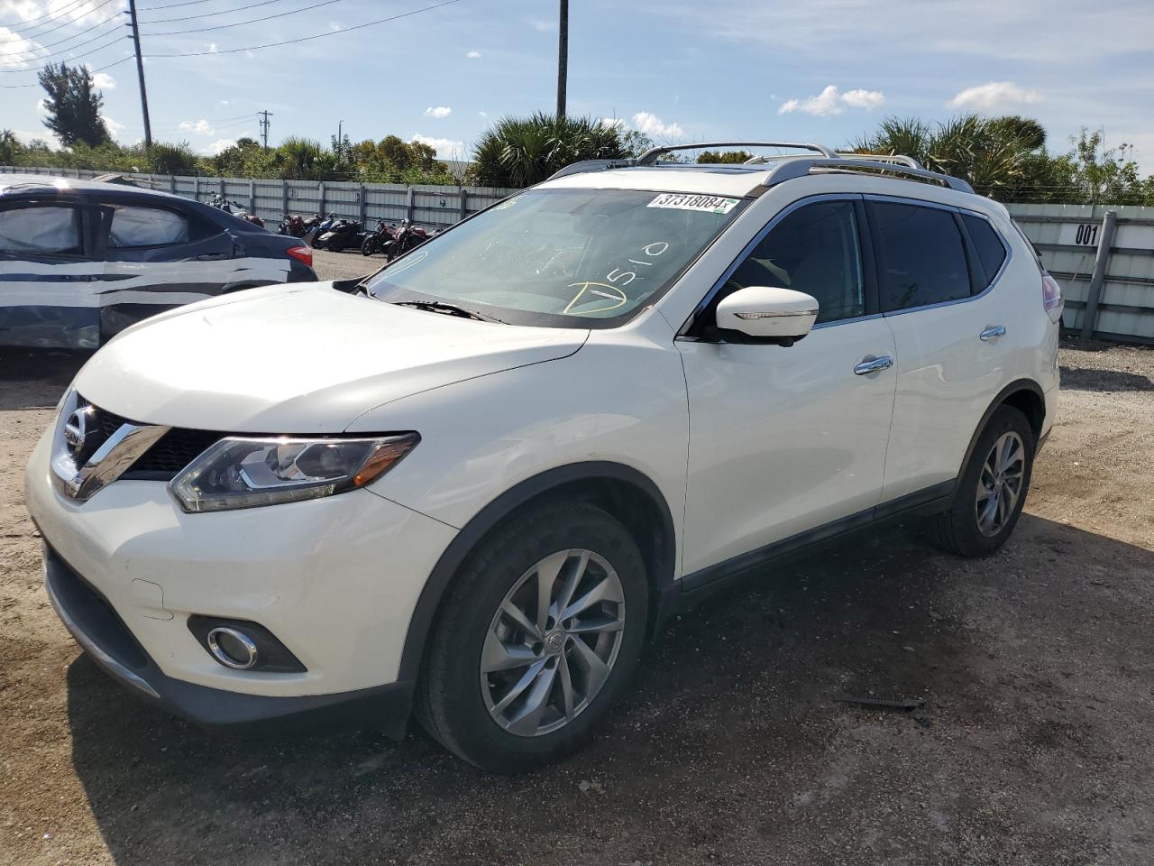 NISSAN ROGUE 2015 5n1at2mv0fc811510