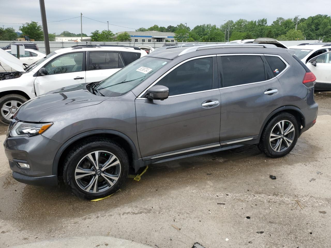 NISSAN ROGUE 2017 5n1at2mv0hc737105