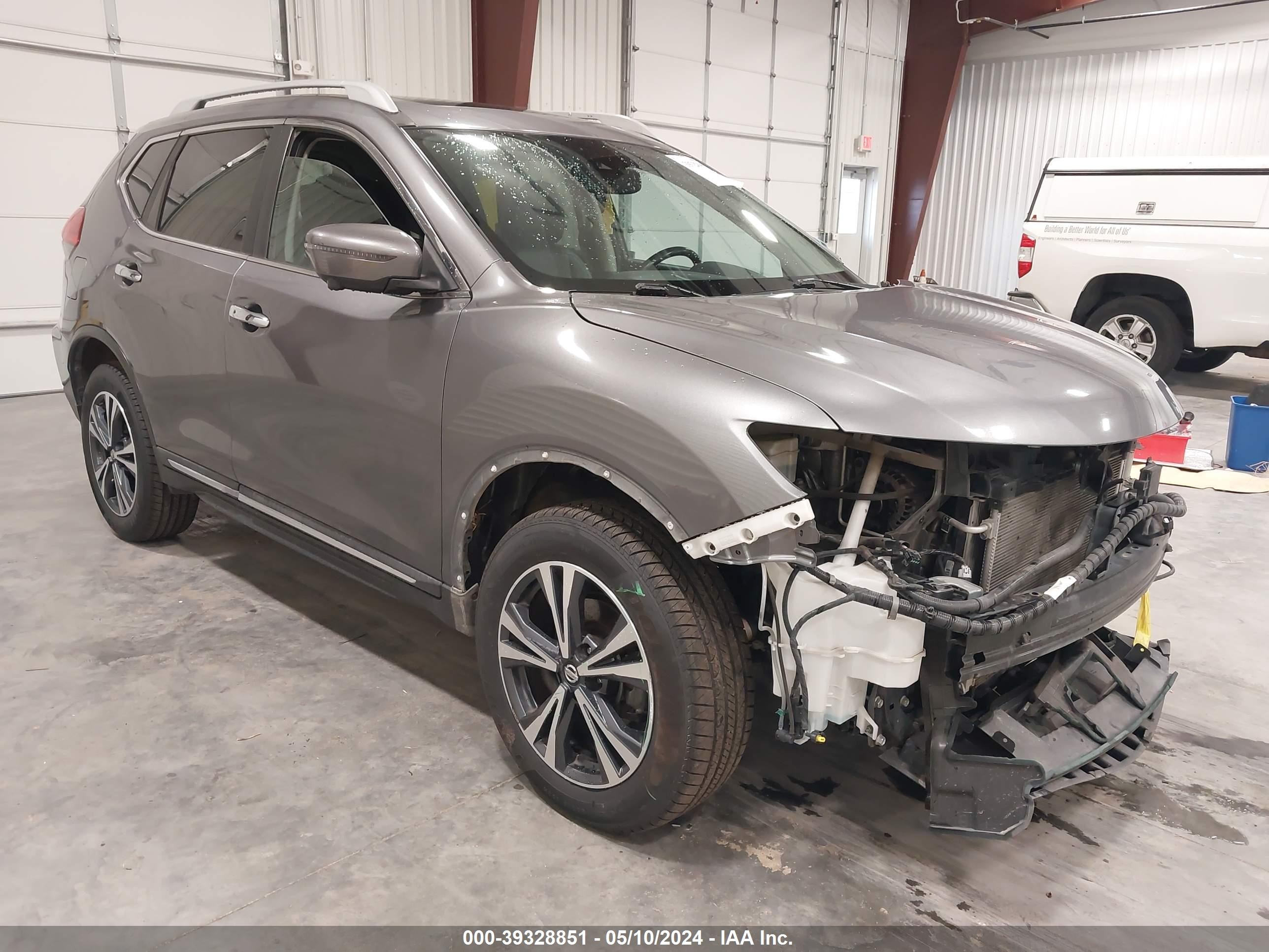 NISSAN ROGUE 2017 5n1at2mv0hc878062