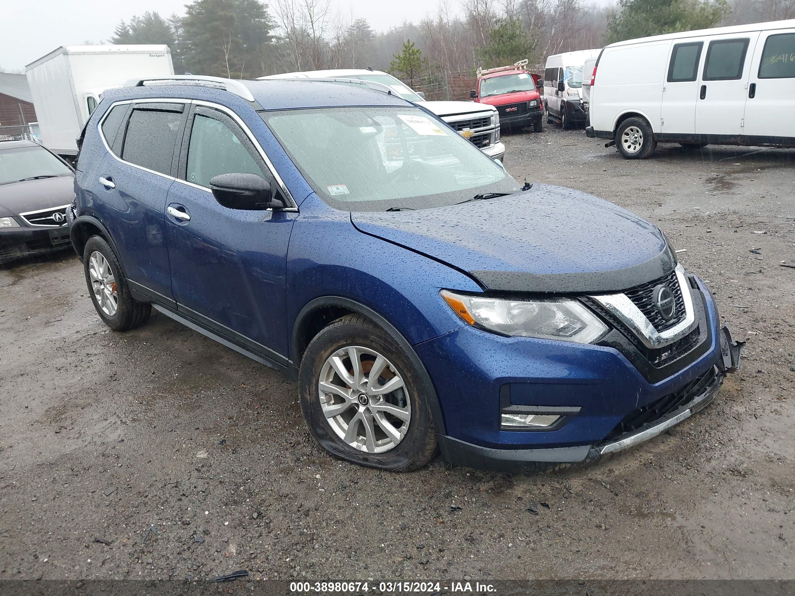 NISSAN ROGUE 2018 5n1at2mv0jc746800