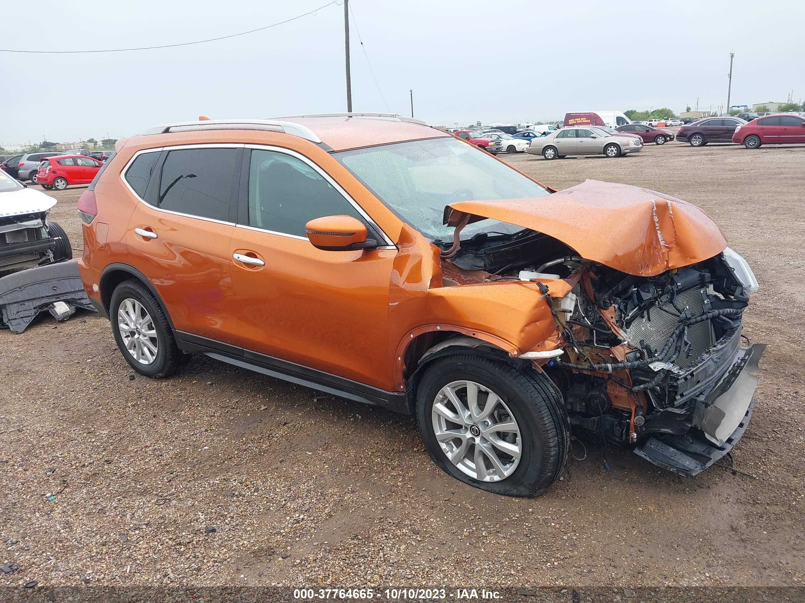 NISSAN ROGUE 2018 5n1at2mv0jc751379