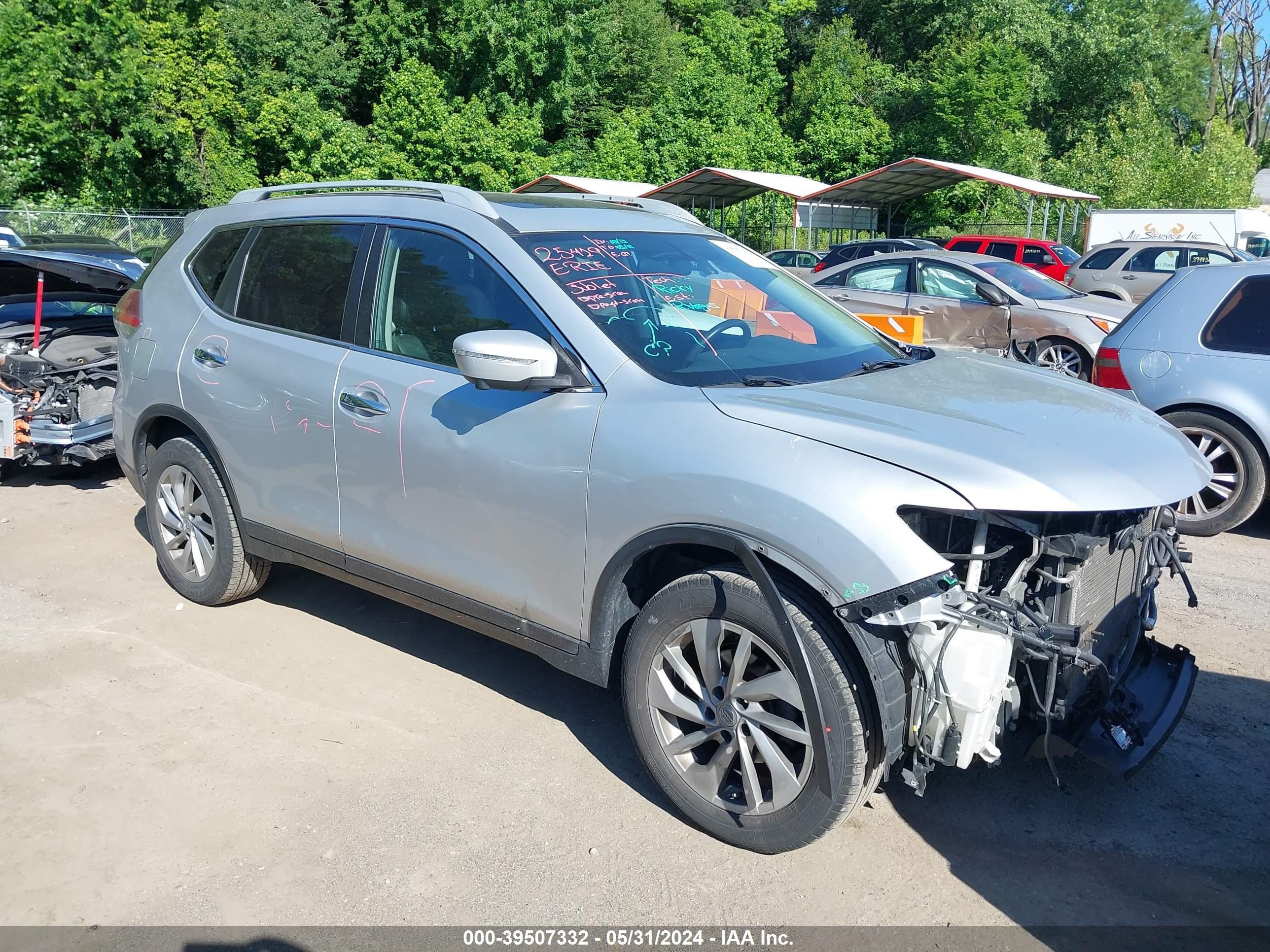 NISSAN ROGUE 2014 5n1at2mv1ec750103