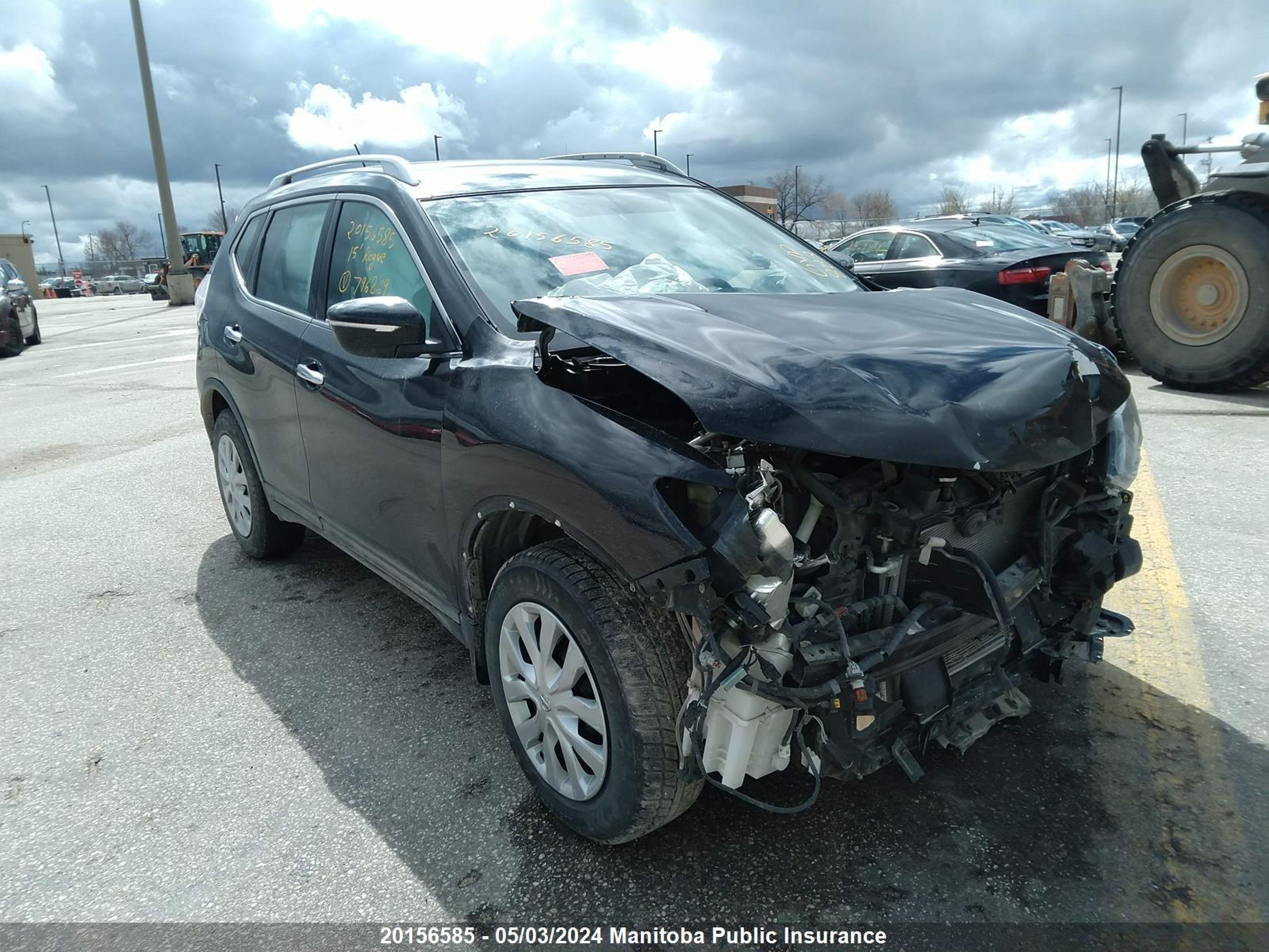 NISSAN ROGUE 2015 5n1at2mv1fc796869