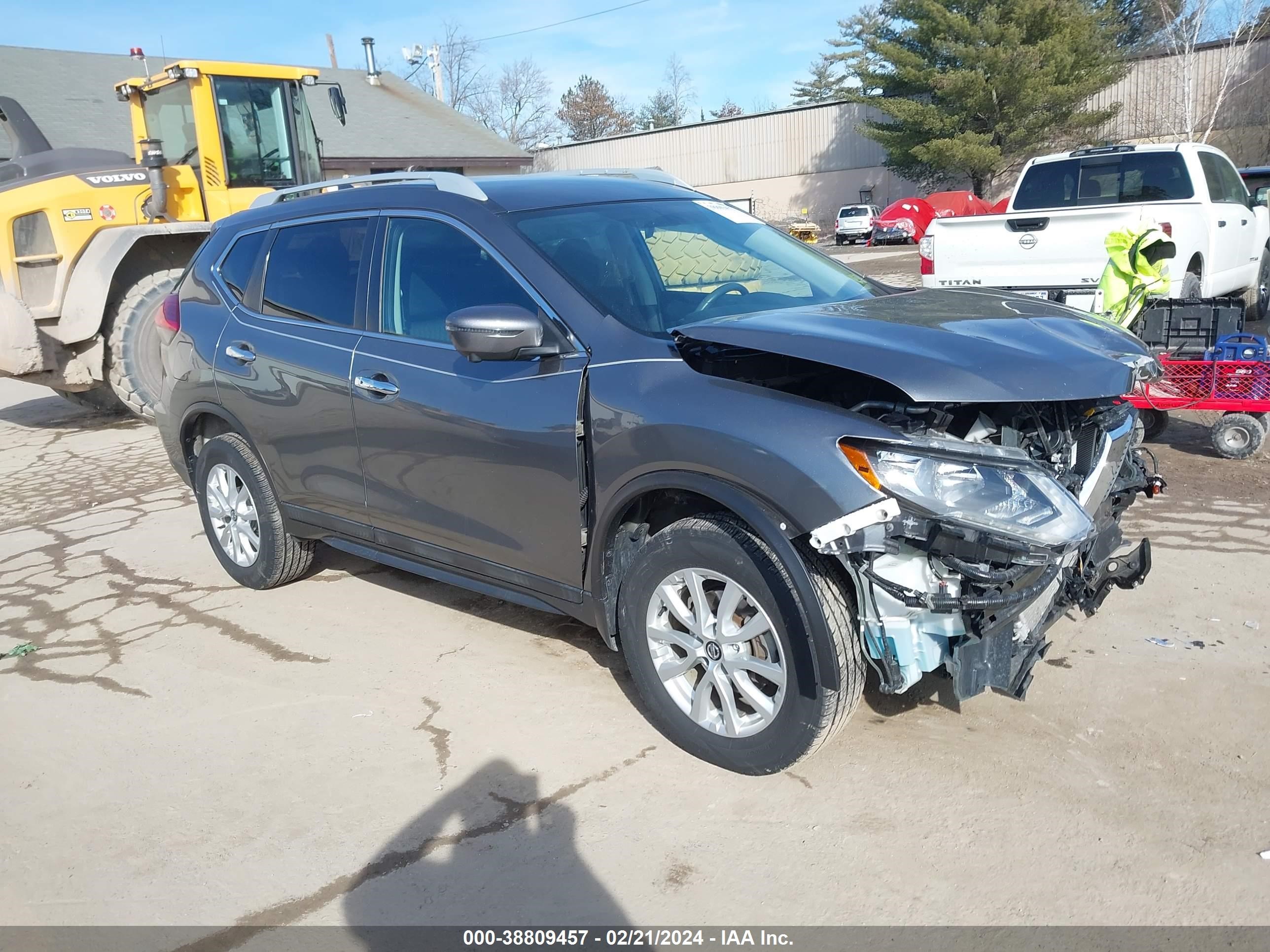 NISSAN ROGUE 2017 5n1at2mv1hc891984