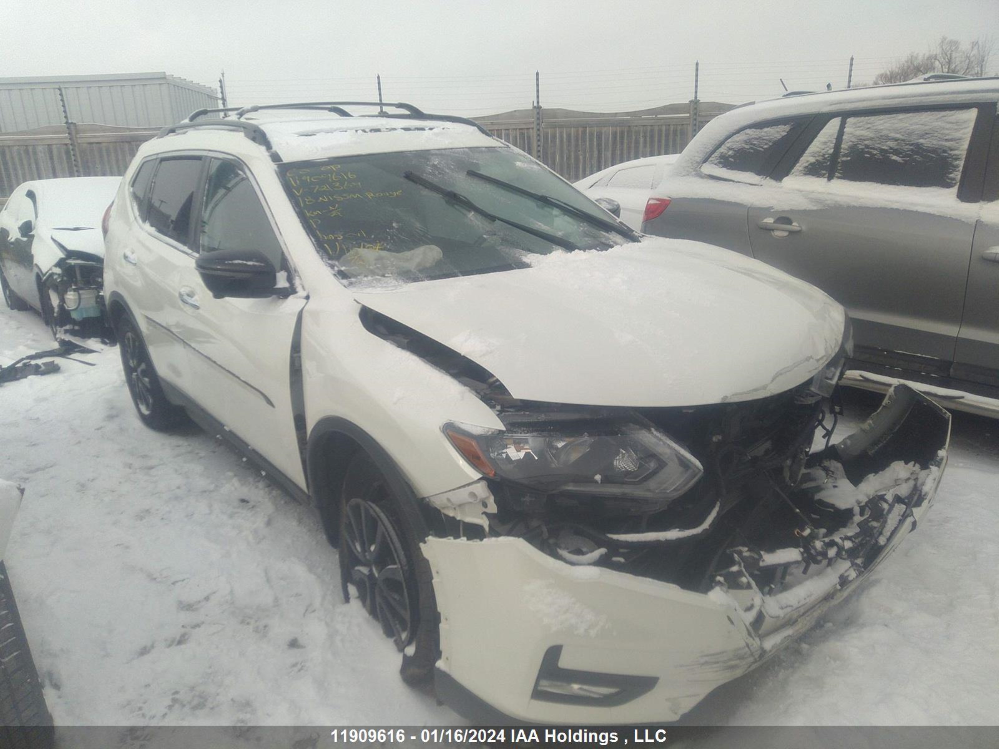 NISSAN ROGUE 2018 5n1at2mv1jc721369