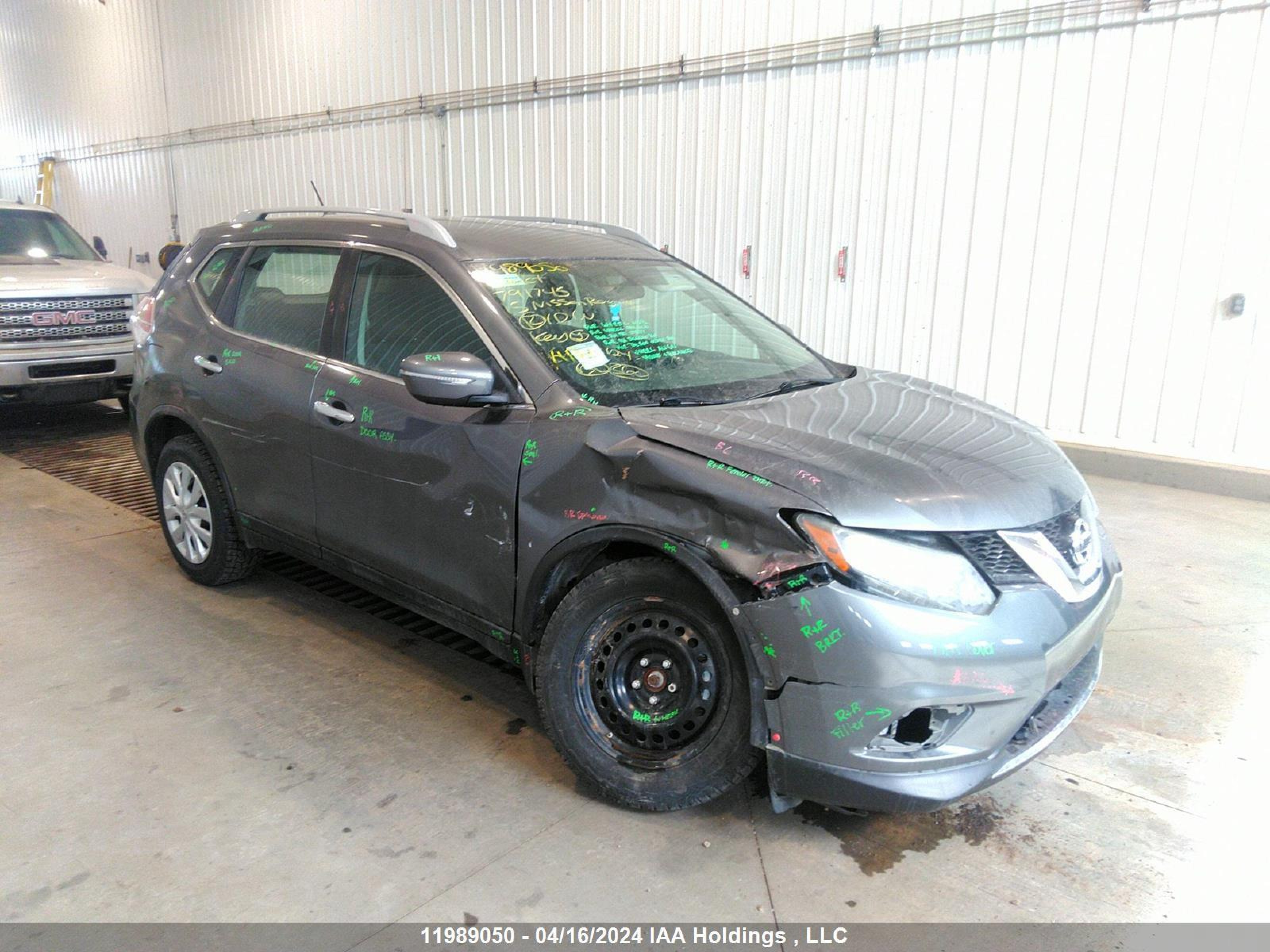 NISSAN ROGUE 2015 5n1at2mv2fc791745