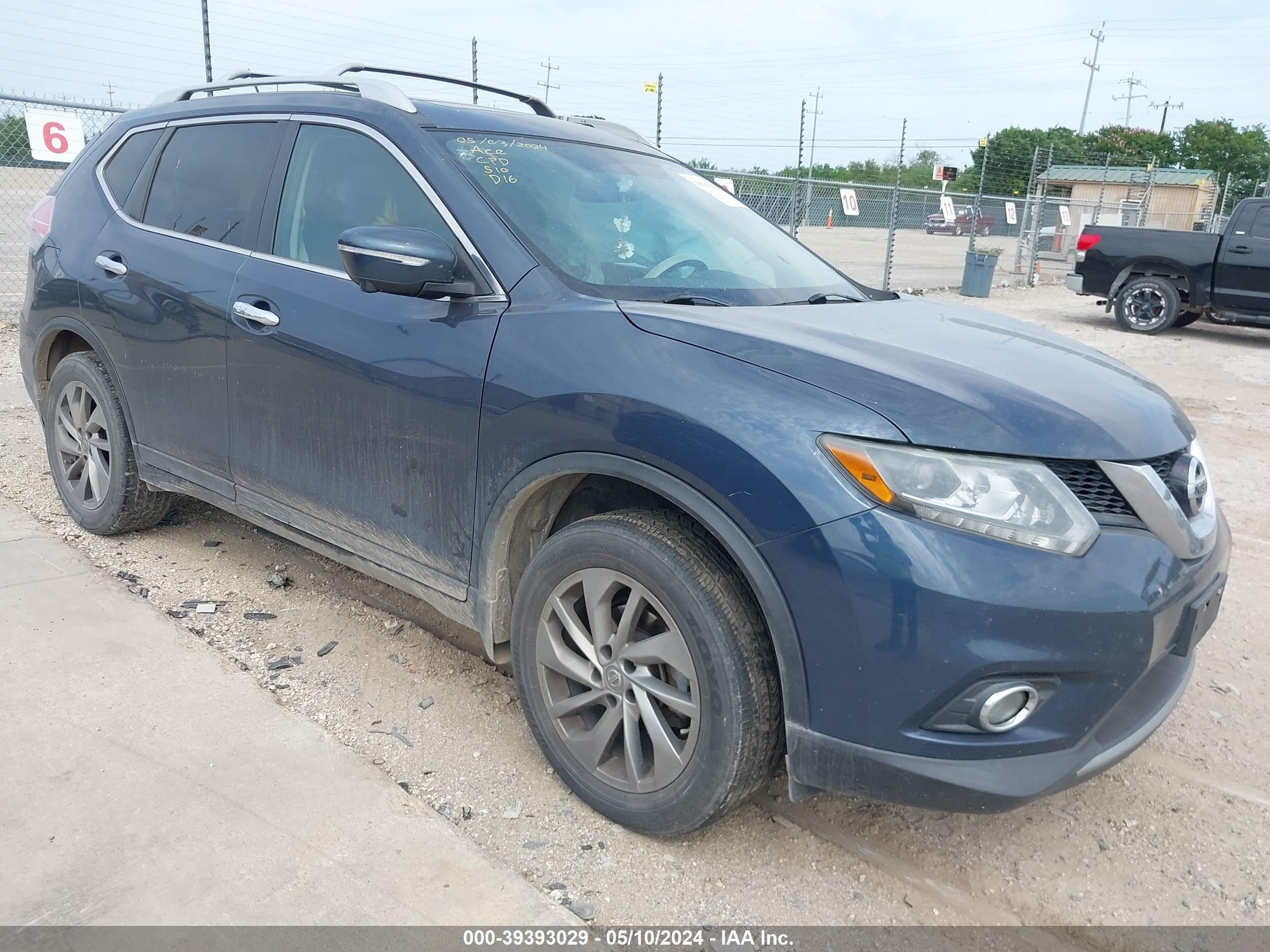 NISSAN ROGUE 2015 5n1at2mv2fc841866