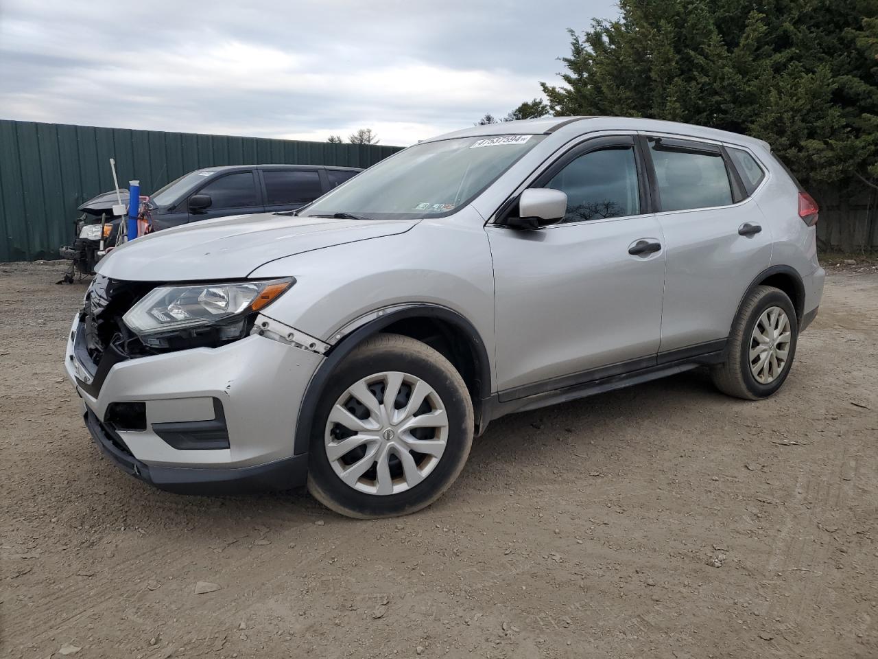 NISSAN ROGUE 2017 5n1at2mv2hc785494