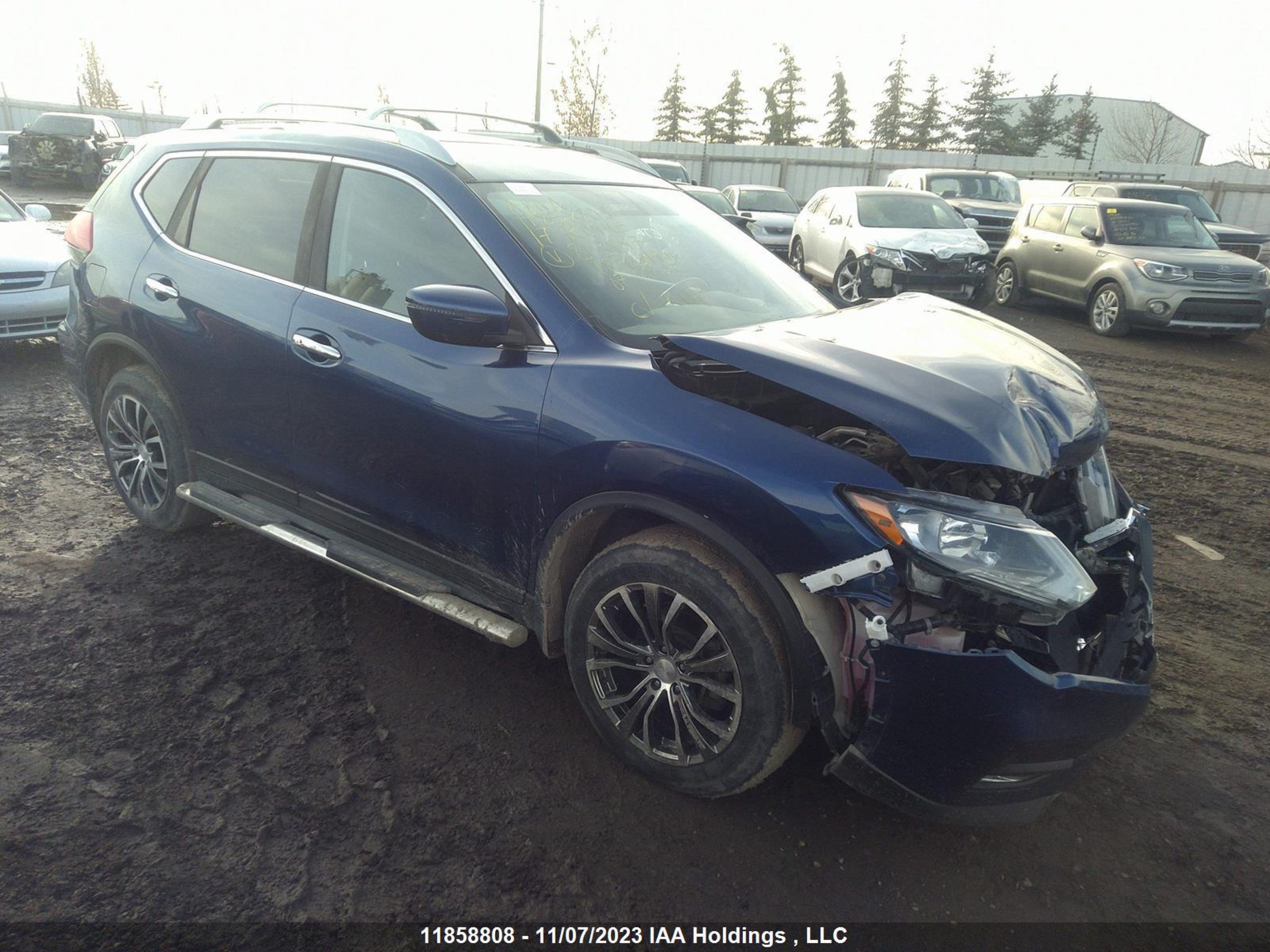 NISSAN ROGUE 2017 5n1at2mv2hc803847