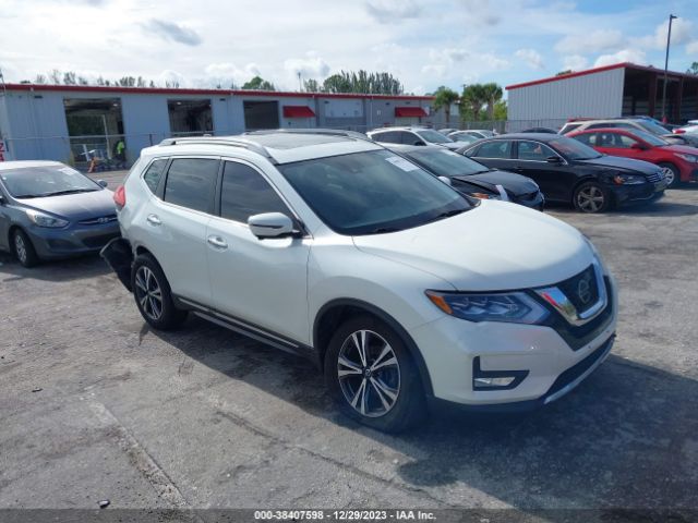 NISSAN ROGUE 2017 5n1at2mv2hc868827