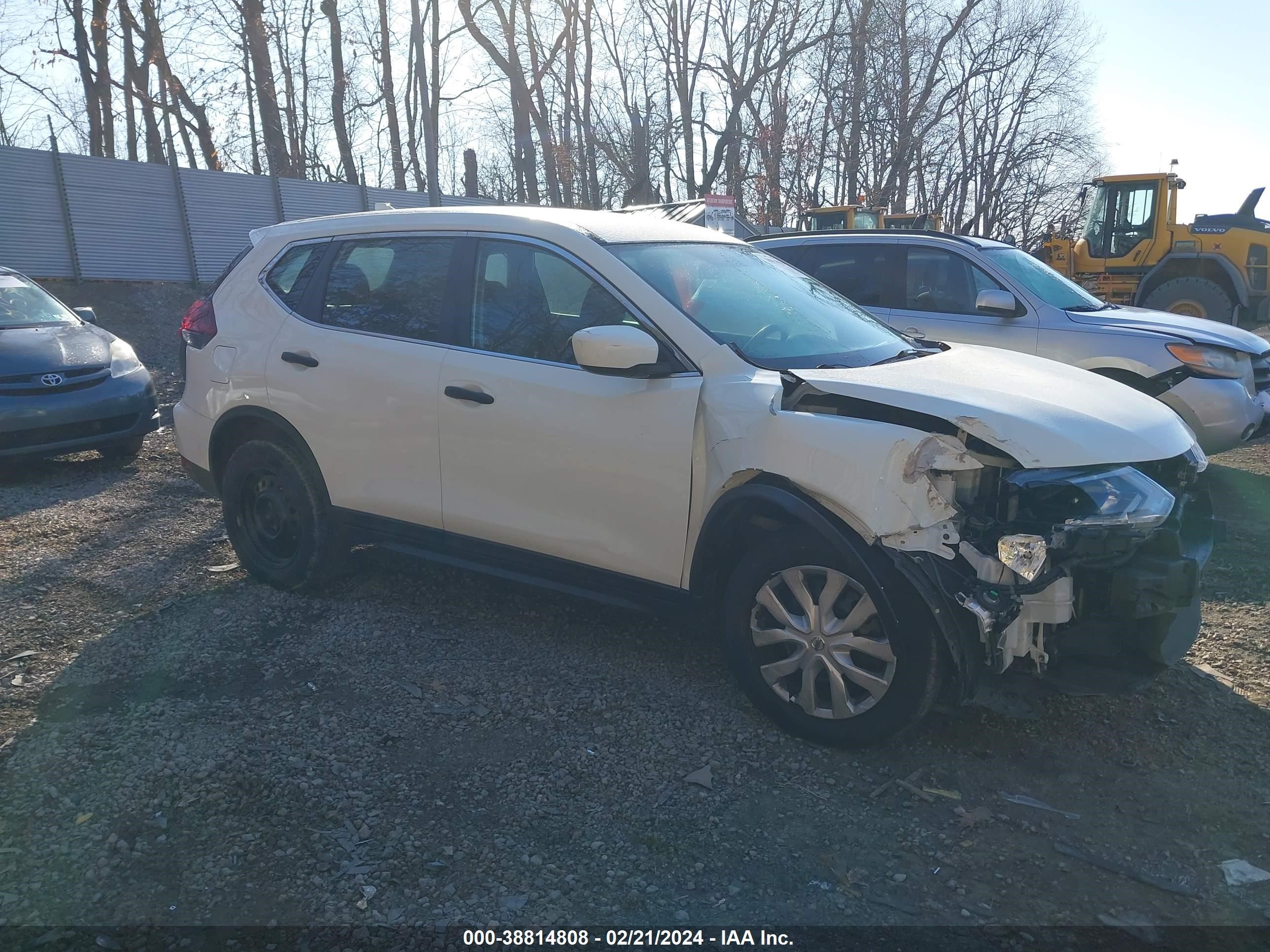 NISSAN ROGUE 2018 5n1at2mv2jc716438