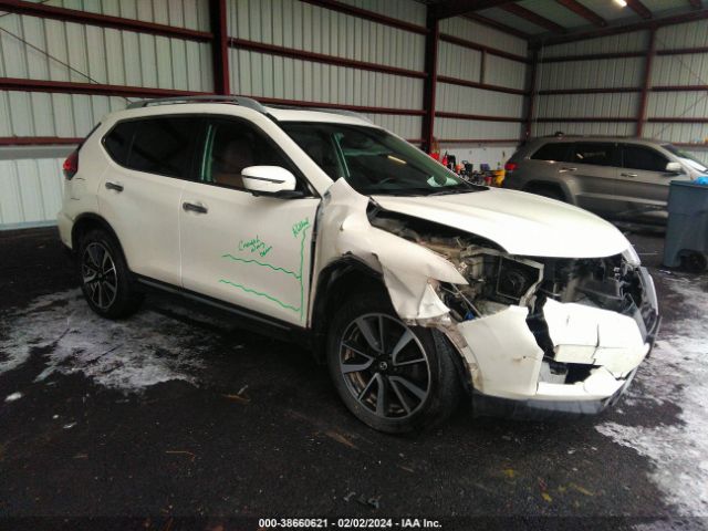 NISSAN ROGUE 2018 5n1at2mv2jc777014