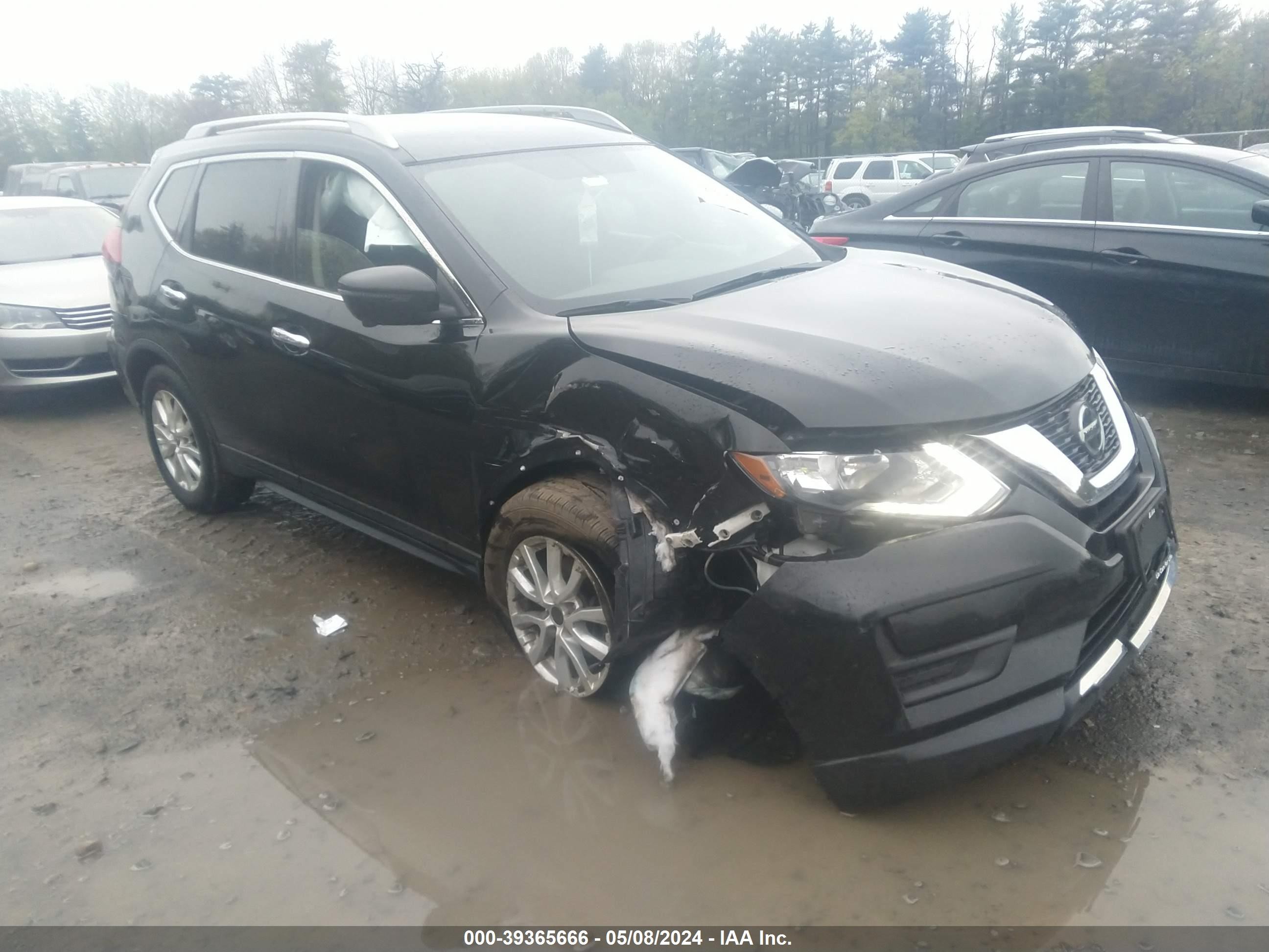 NISSAN ROGUE 2018 5n1at2mv2jc813350