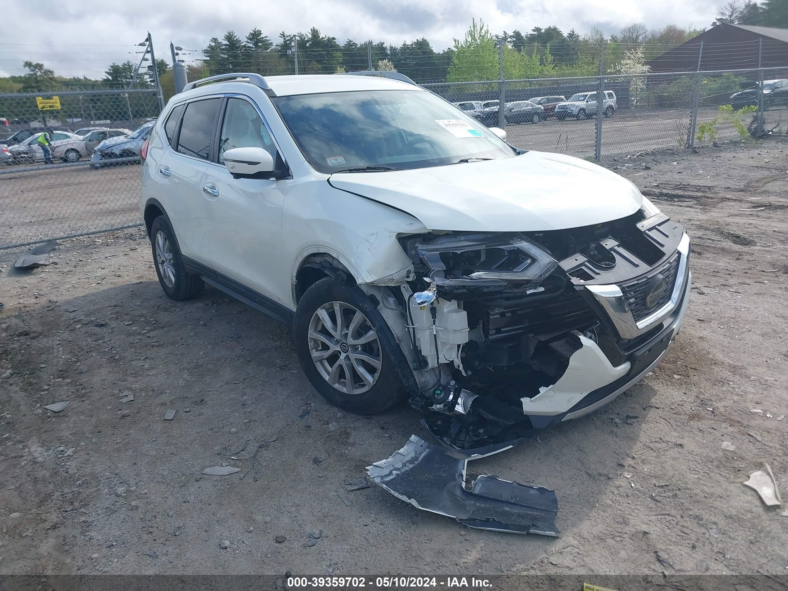 NISSAN ROGUE 2018 5n1at2mv2jc843416