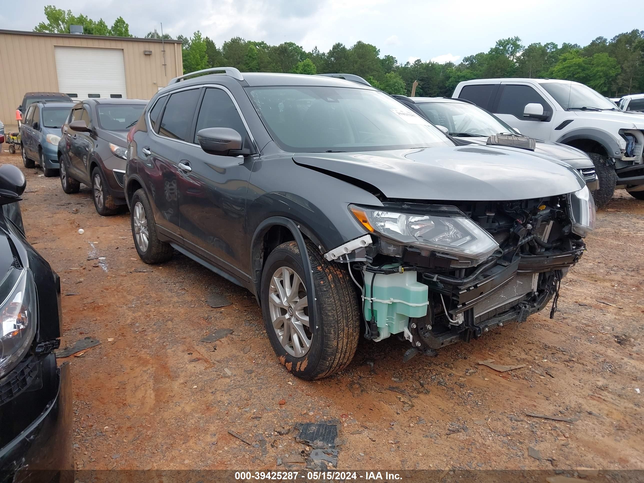 NISSAN ROGUE 2019 5n1at2mv2kc716196