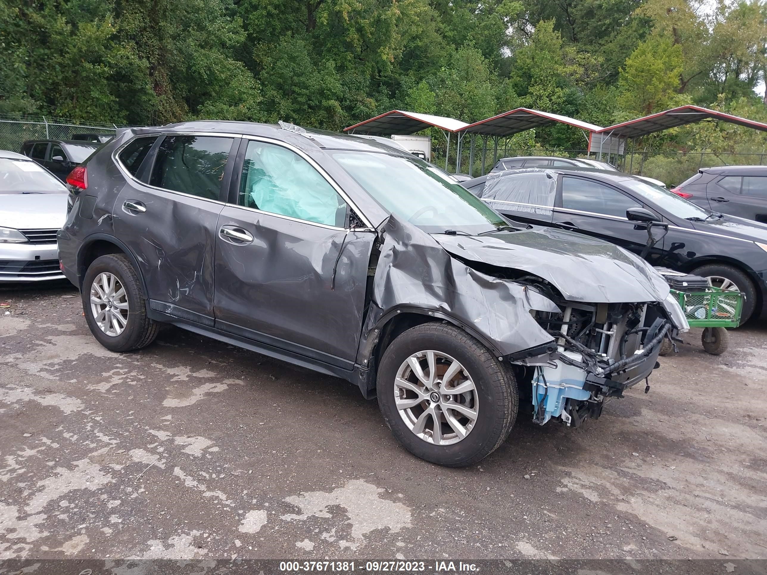 NISSAN ROGUE 2017 5n1at2mv3hc735686