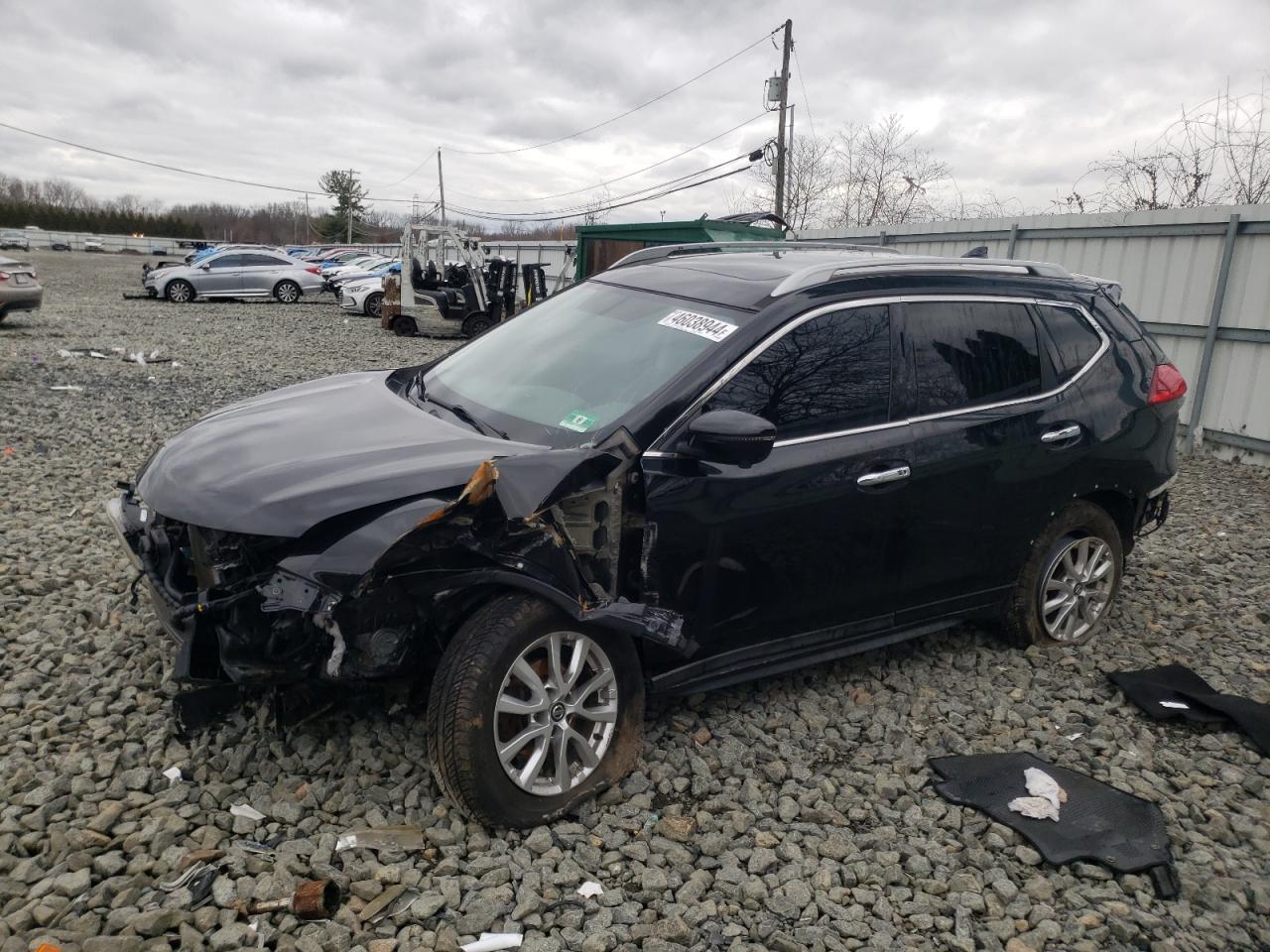 NISSAN ROGUE 2017 5n1at2mv3hc773256