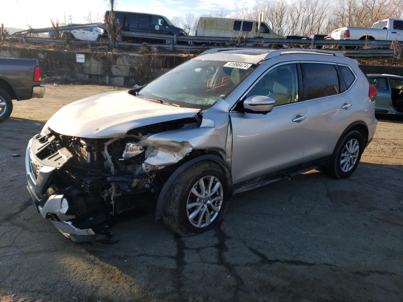 NISSAN ROGUE 2017 5n1at2mv3hc851552