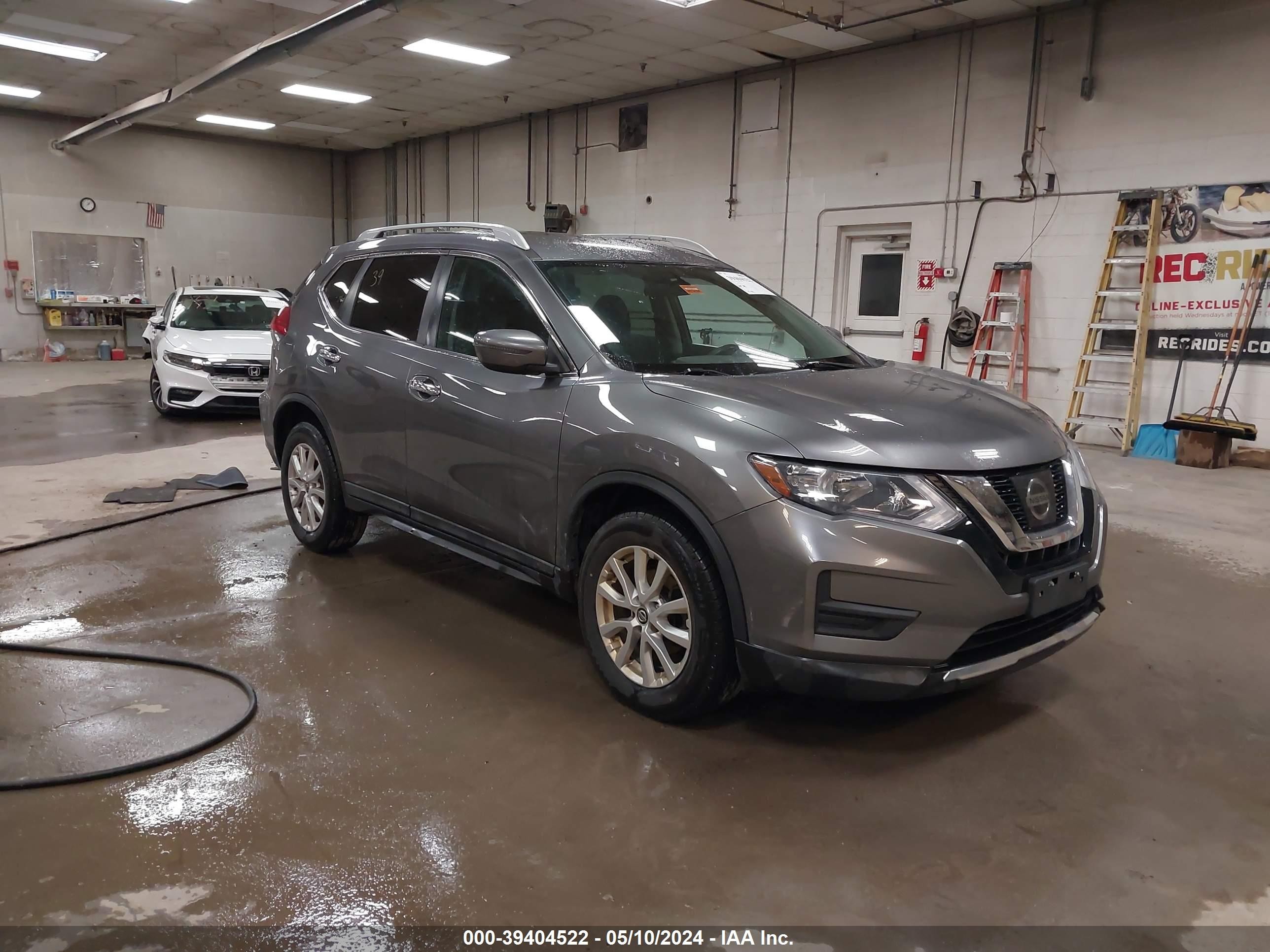 NISSAN ROGUE 2017 5n1at2mv3hc859599