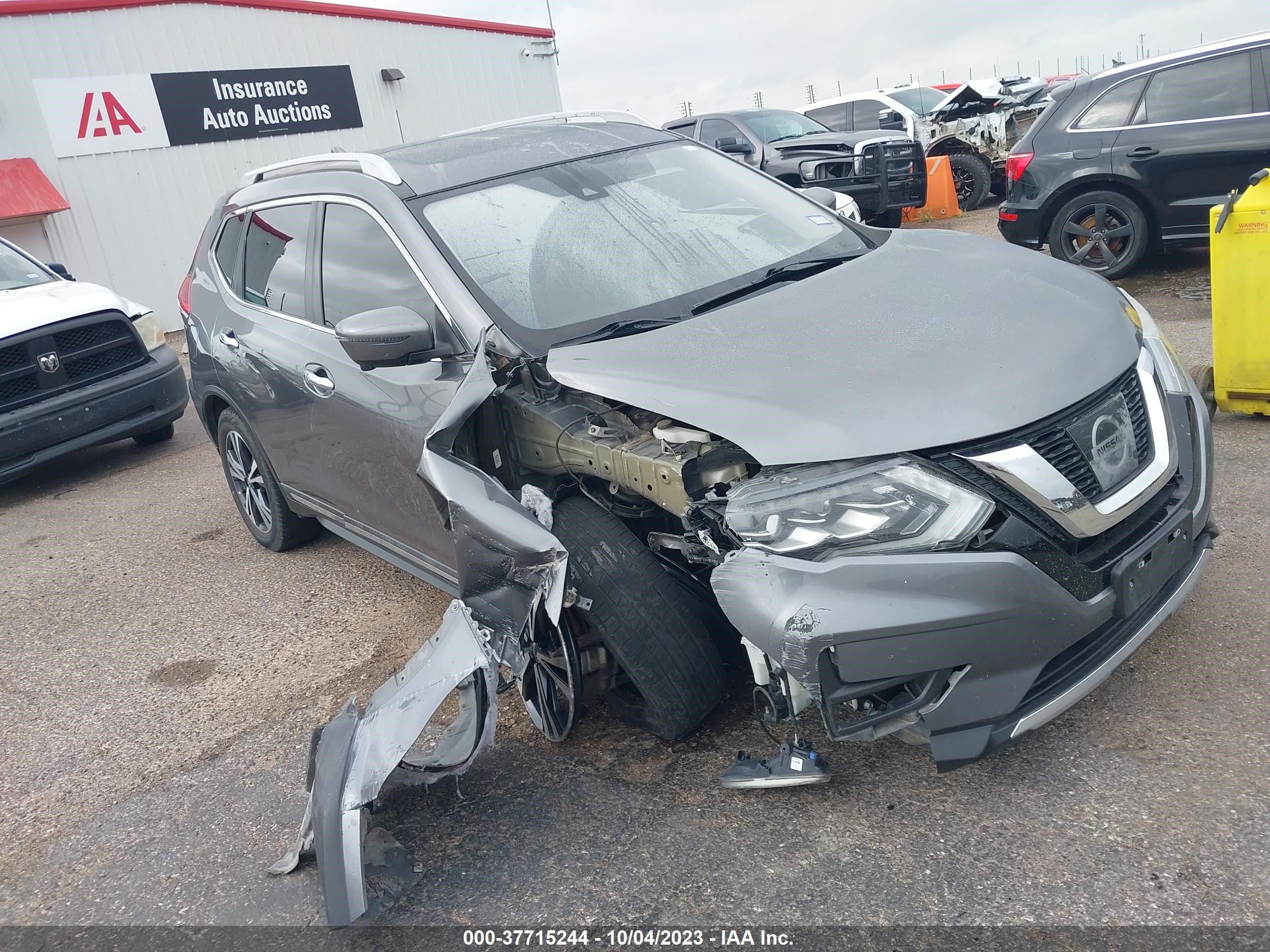 NISSAN ROGUE 2017 5n1at2mv3hc870344