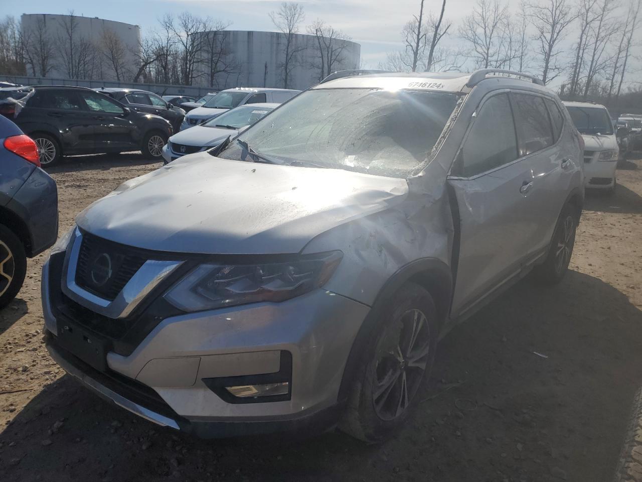 NISSAN ROGUE 2017 5n1at2mv4hc811092