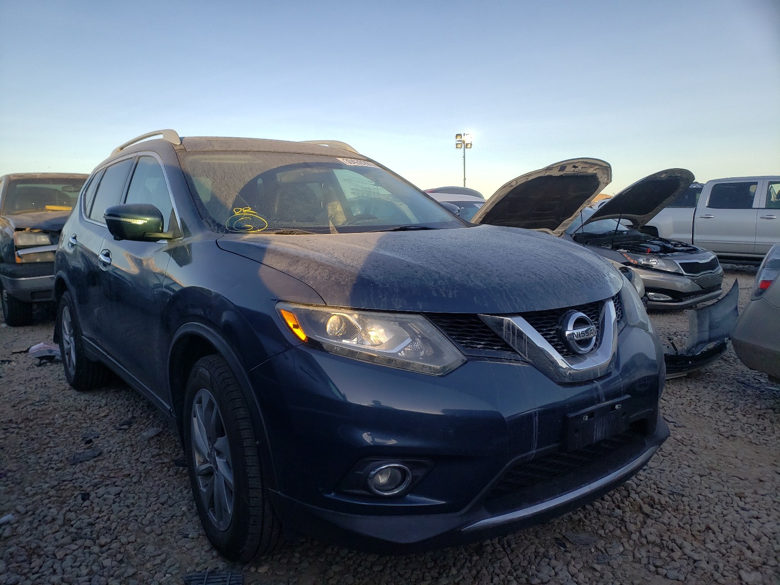 NISSAN ROGUE S 2015 5n1at2mv5fc766063