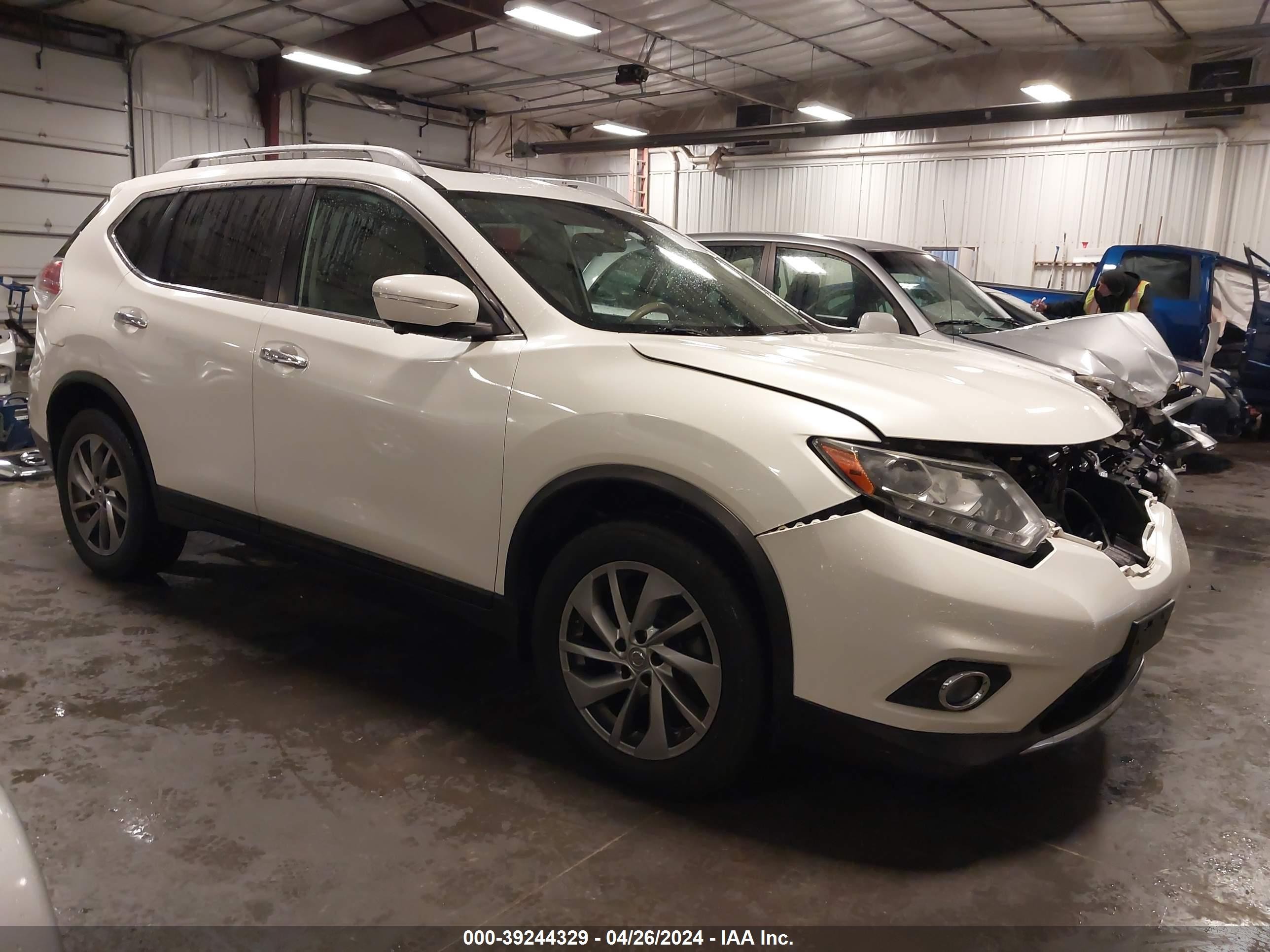 NISSAN ROGUE 2015 5n1at2mv5fc859570