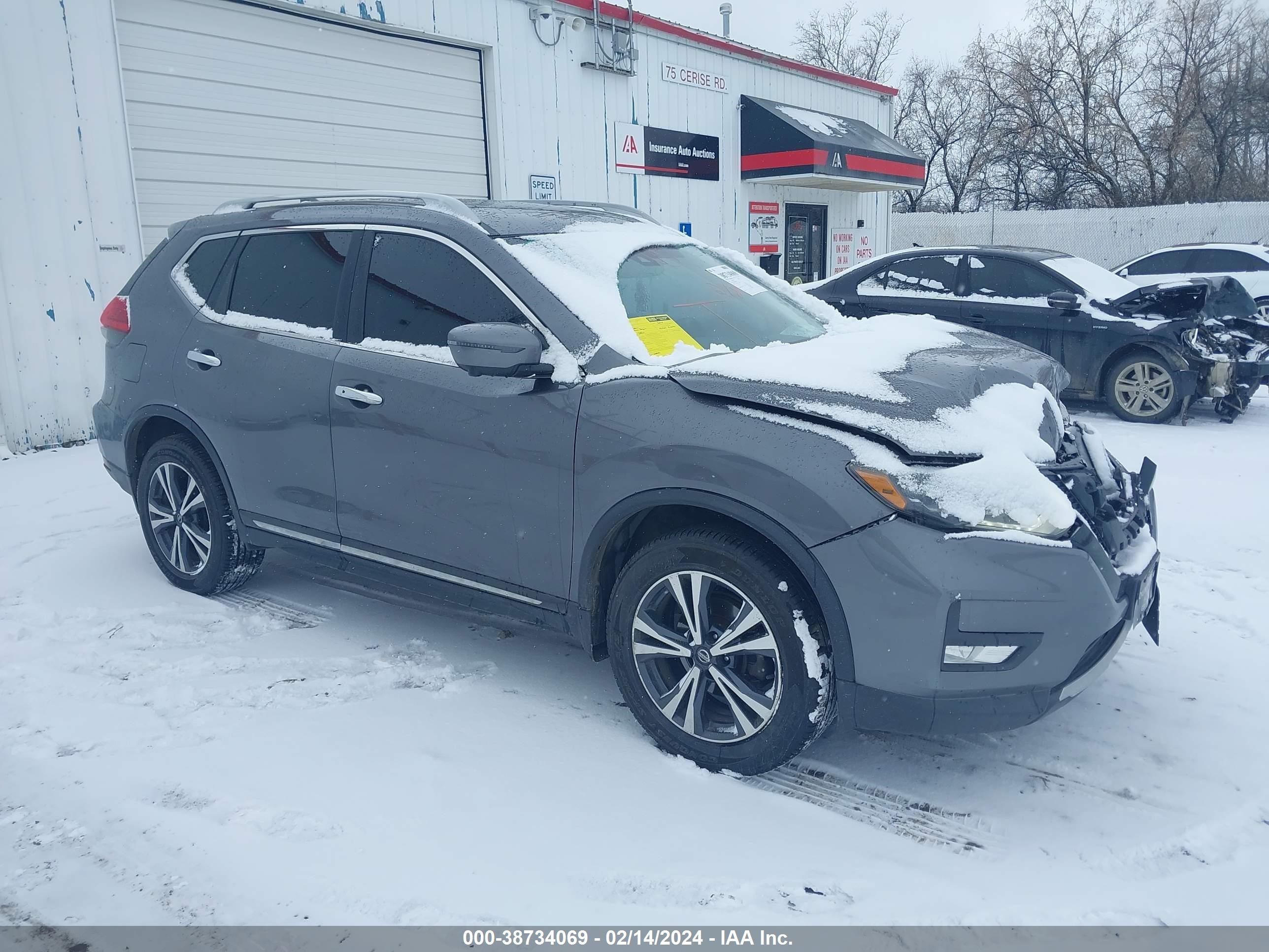 NISSAN ROGUE 2017 5n1at2mv5hc732899