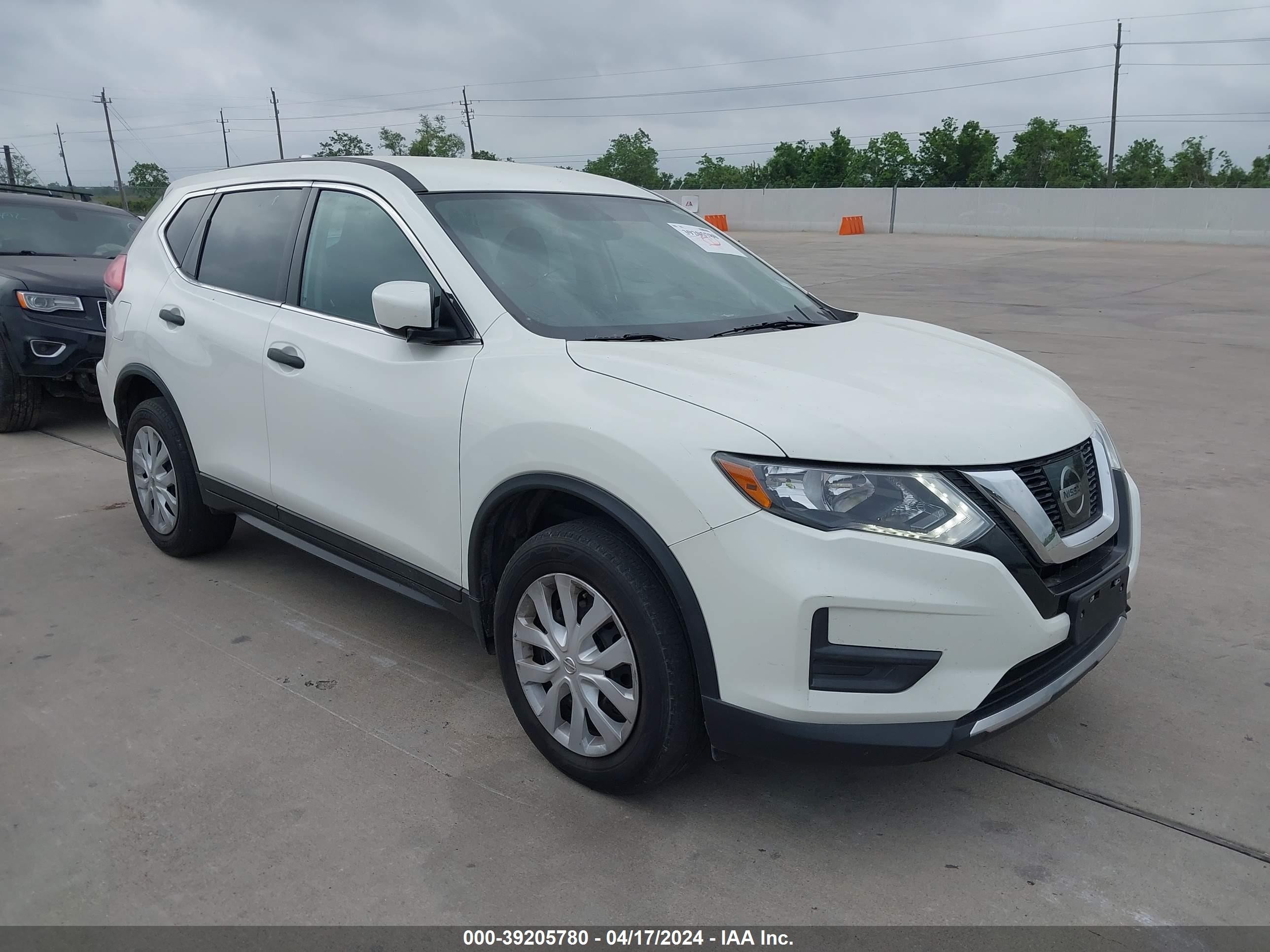 NISSAN ROGUE 2017 5n1at2mv5hc881328