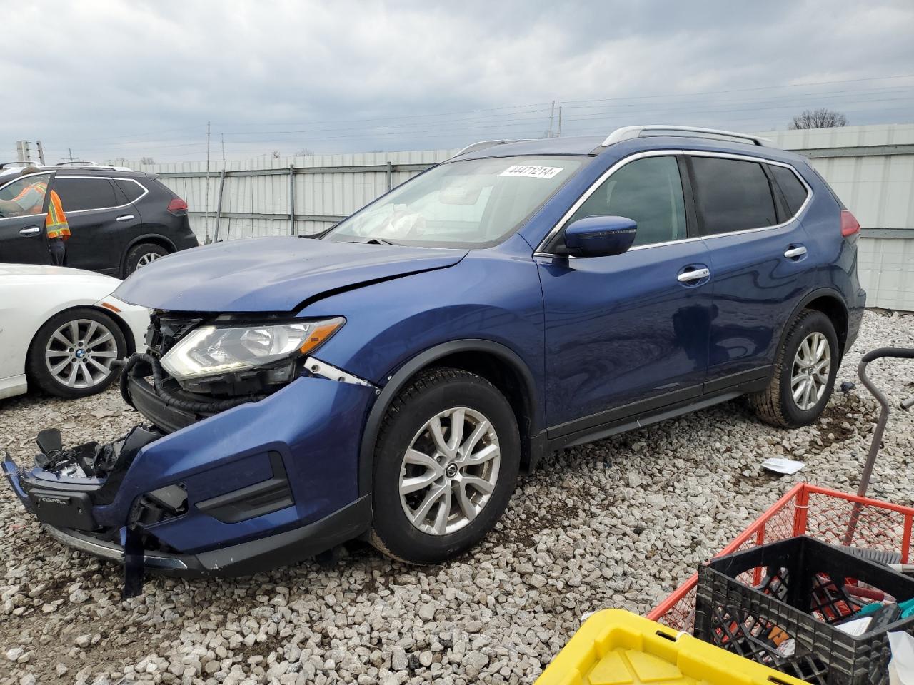 NISSAN ROGUE 2017 5n1at2mv5hc883547