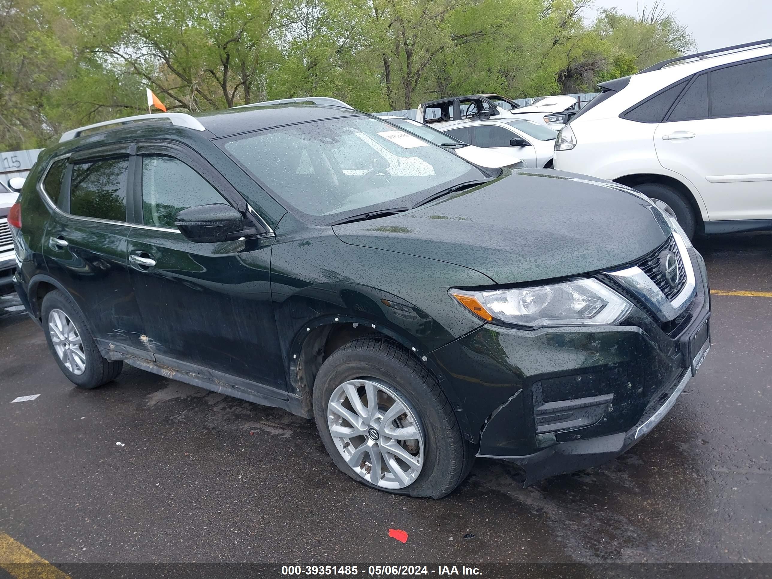 NISSAN ROGUE 2019 5n1at2mv5kc700736