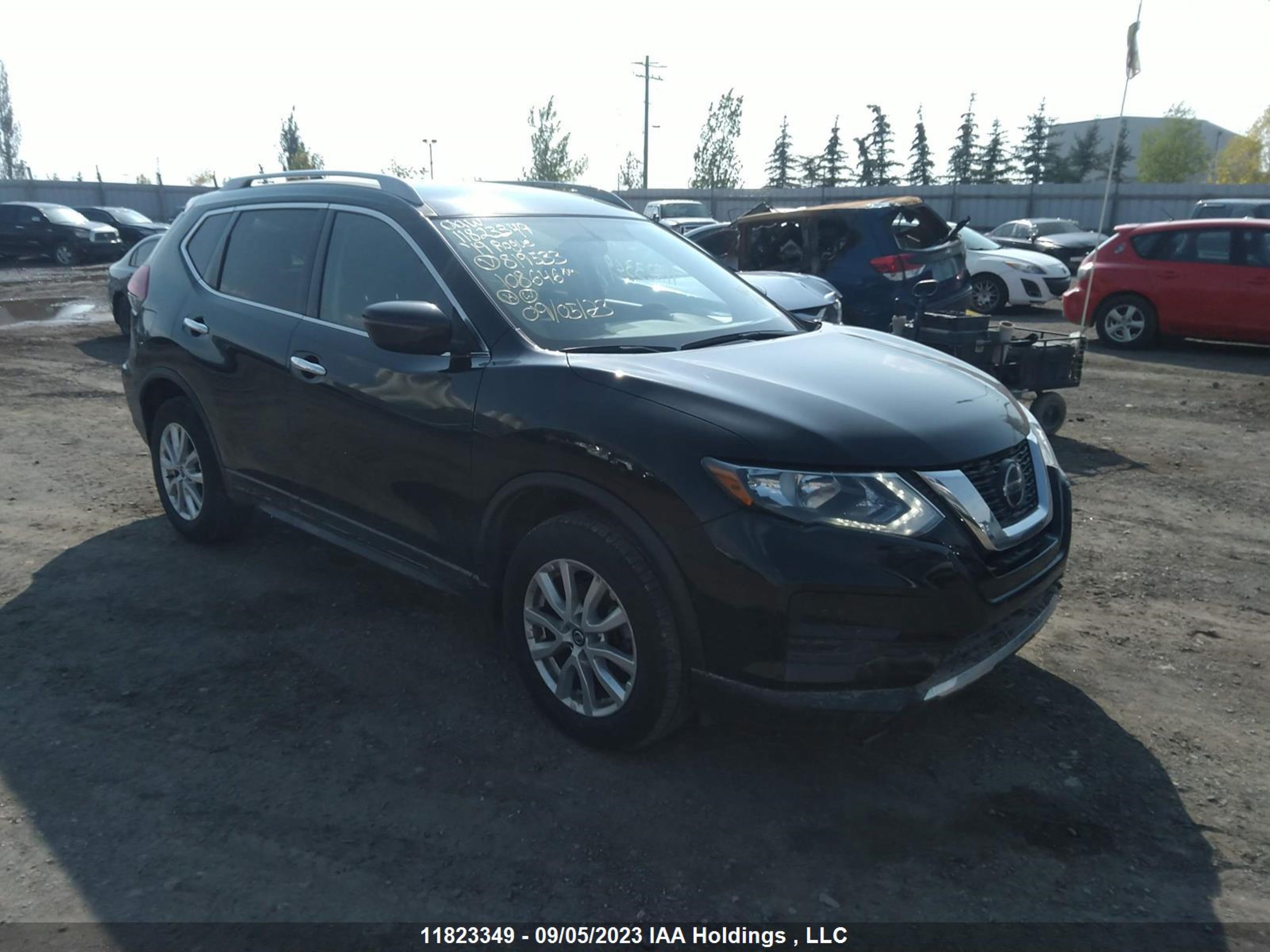 NISSAN ROGUE 2019 5n1at2mv5kc819533