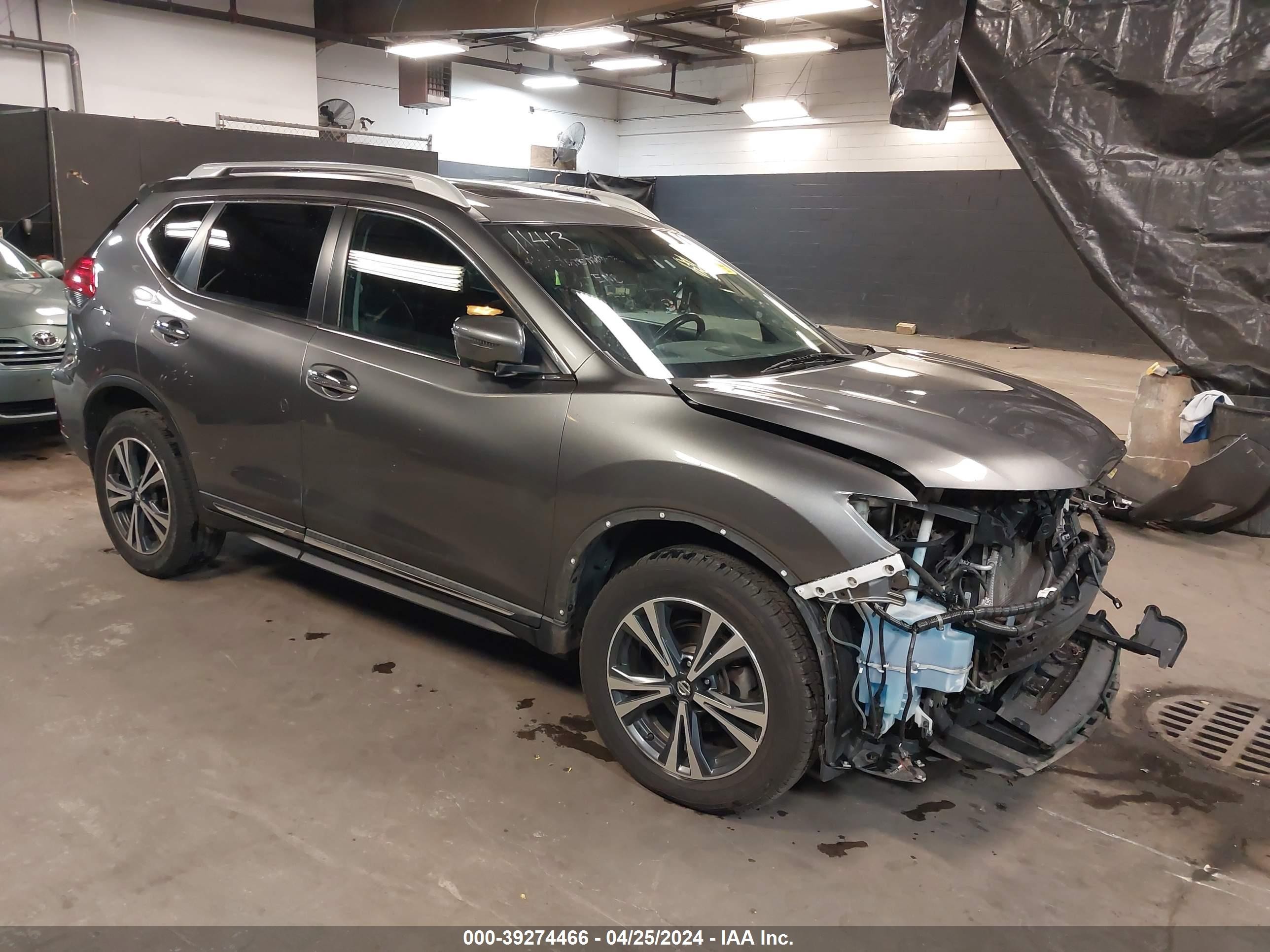 NISSAN ROGUE 2017 5n1at2mv6hc859077