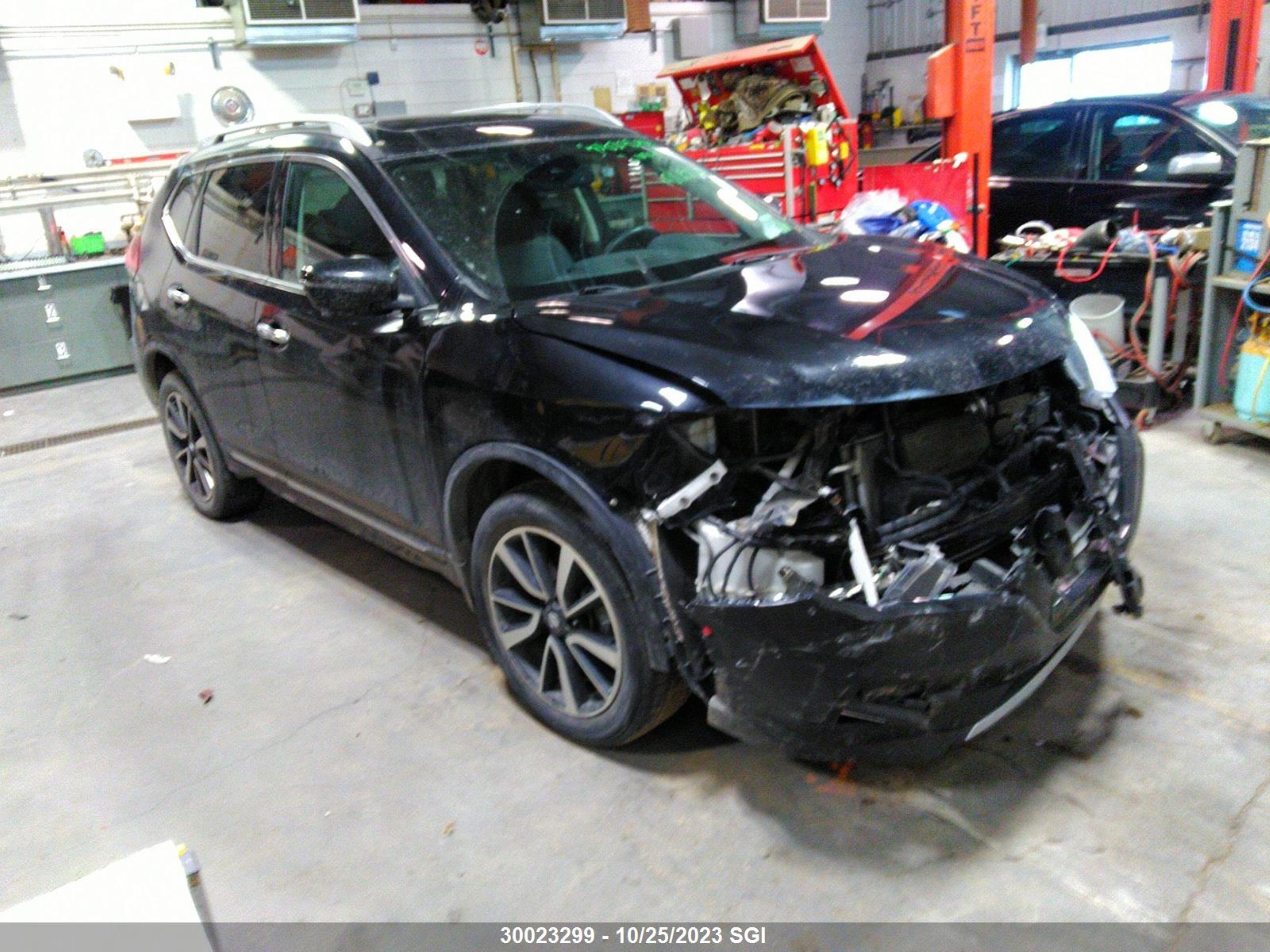 NISSAN ROGUE 2018 5n1at2mv6jc706317