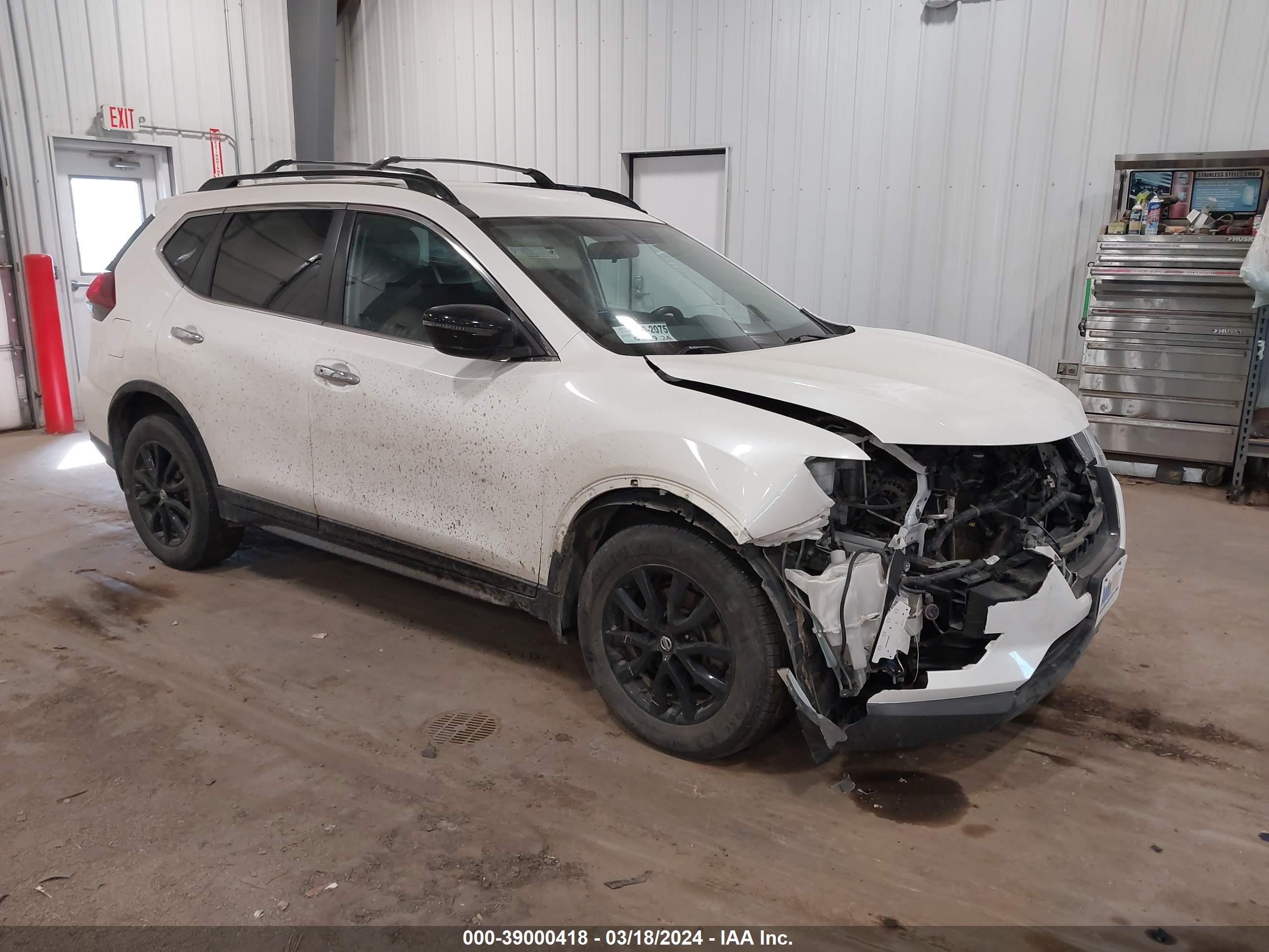 NISSAN ROGUE 2018 5n1at2mv6jc724767