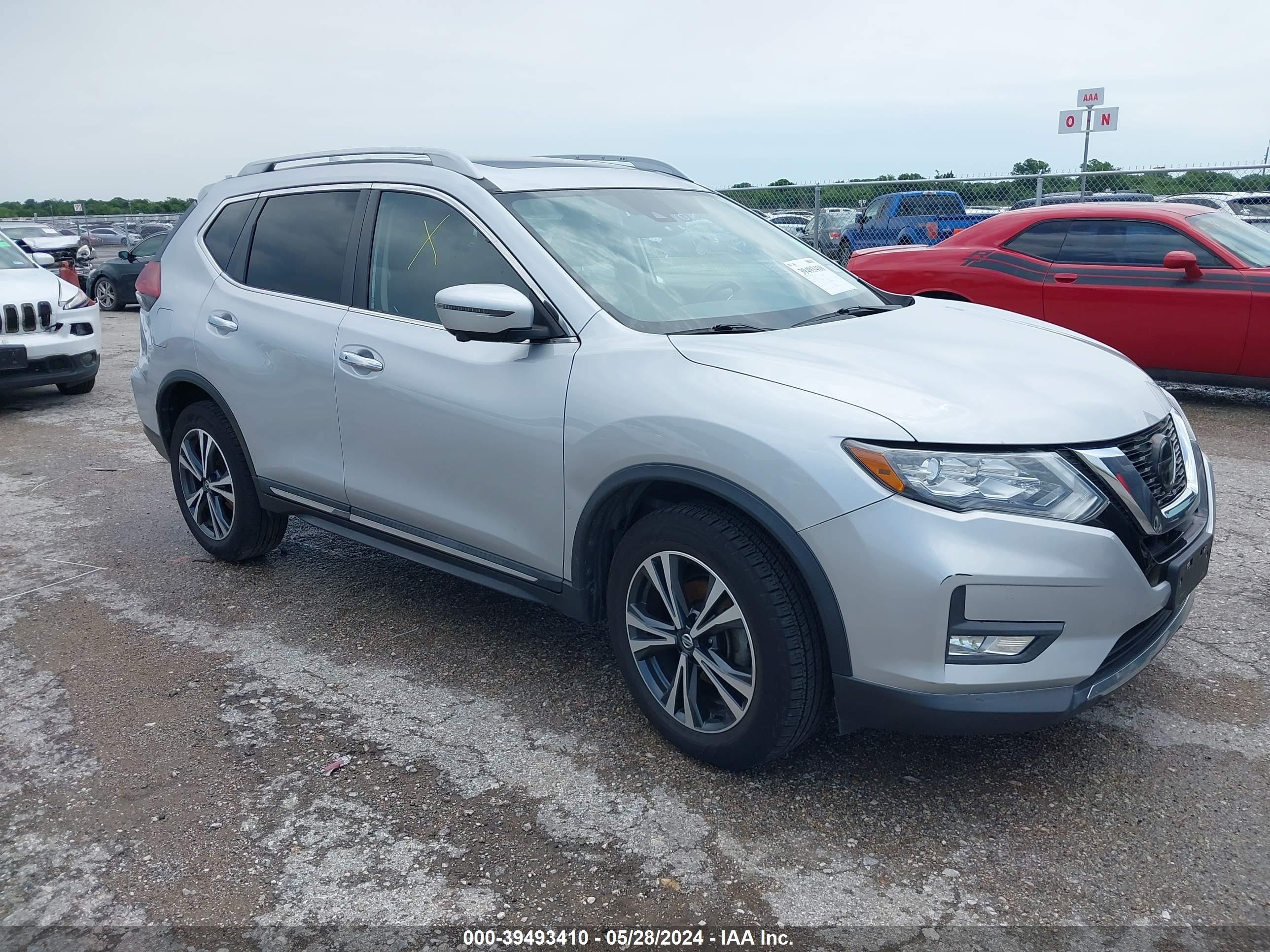 NISSAN ROGUE 2018 5n1at2mv6jc795774